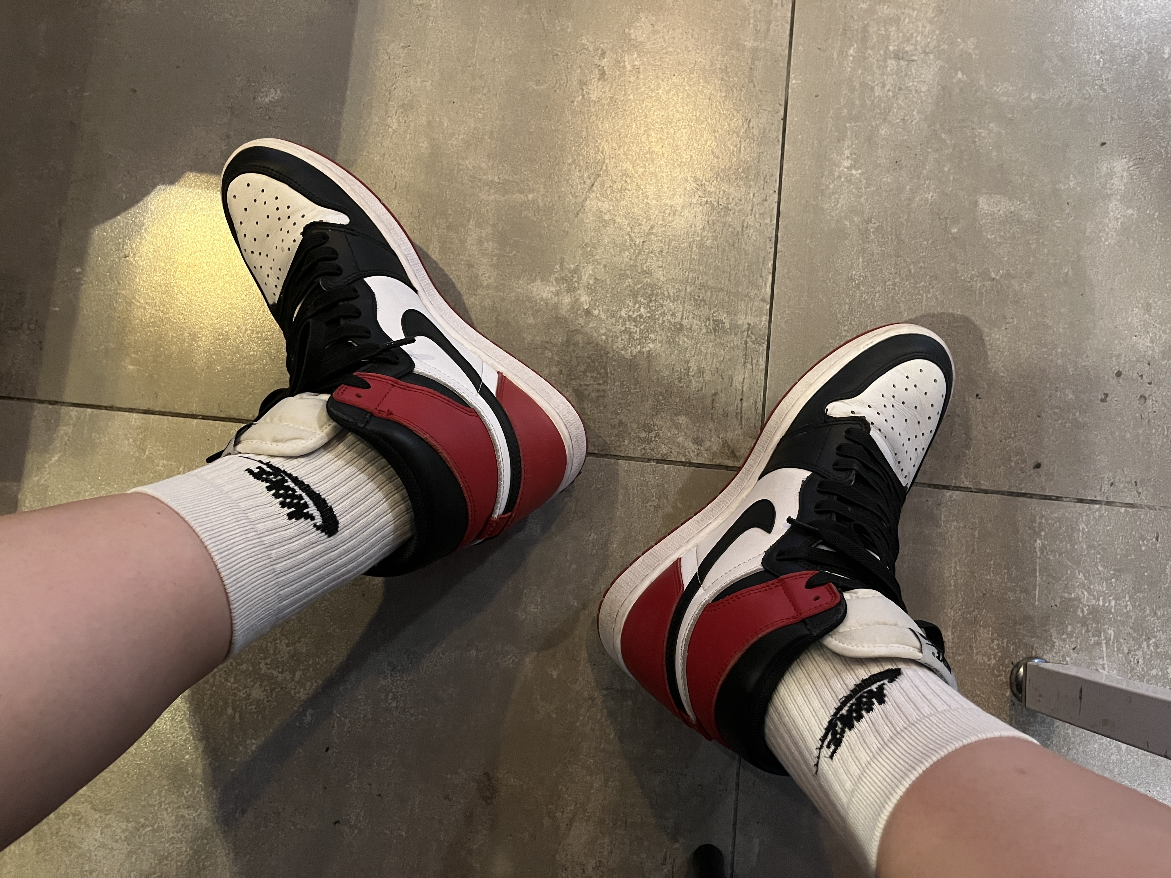 Jordan 1 Retro High OG Black Toe 2016 착용 스타일