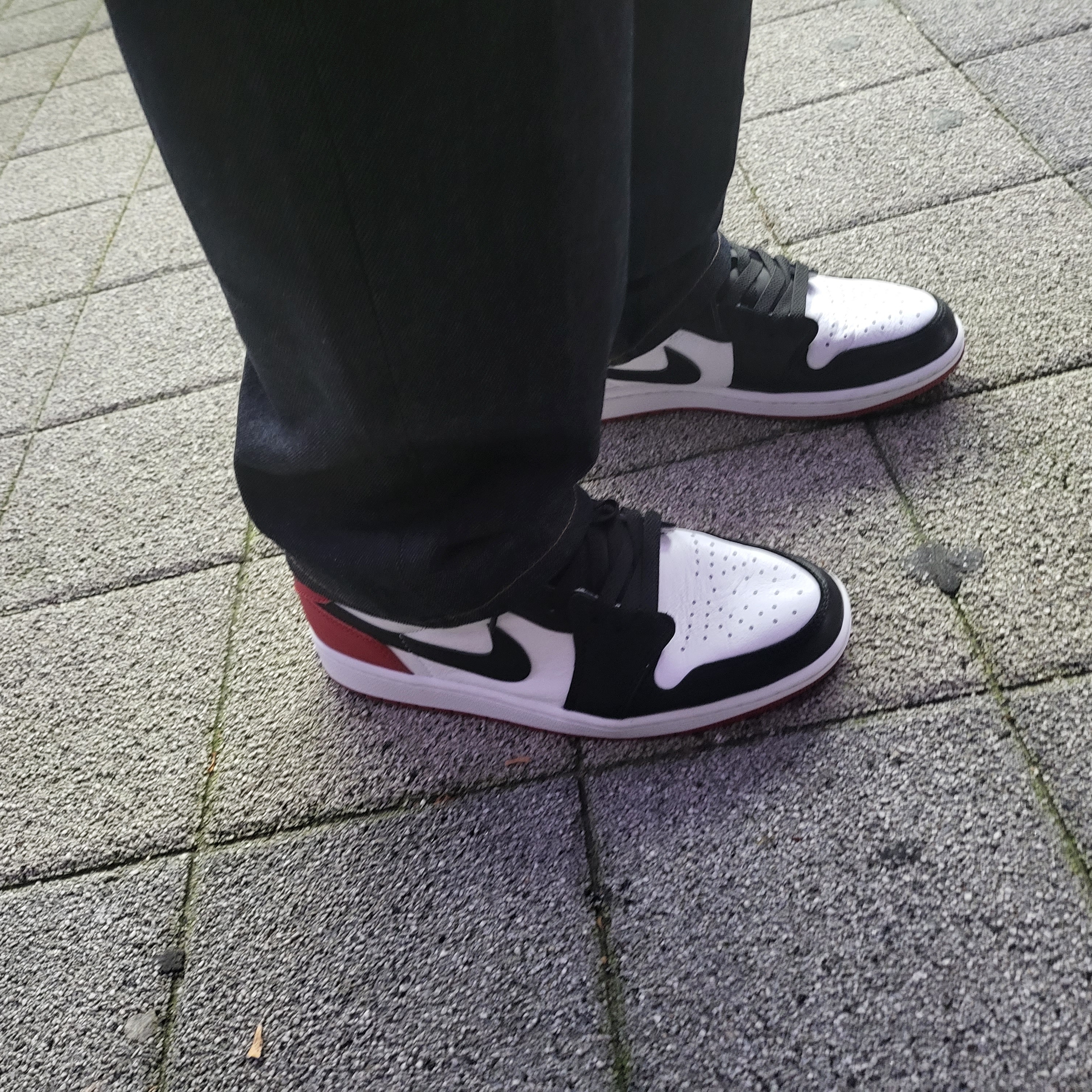 Jordan 1 Retro Low OG Black Toe 착용 스타일