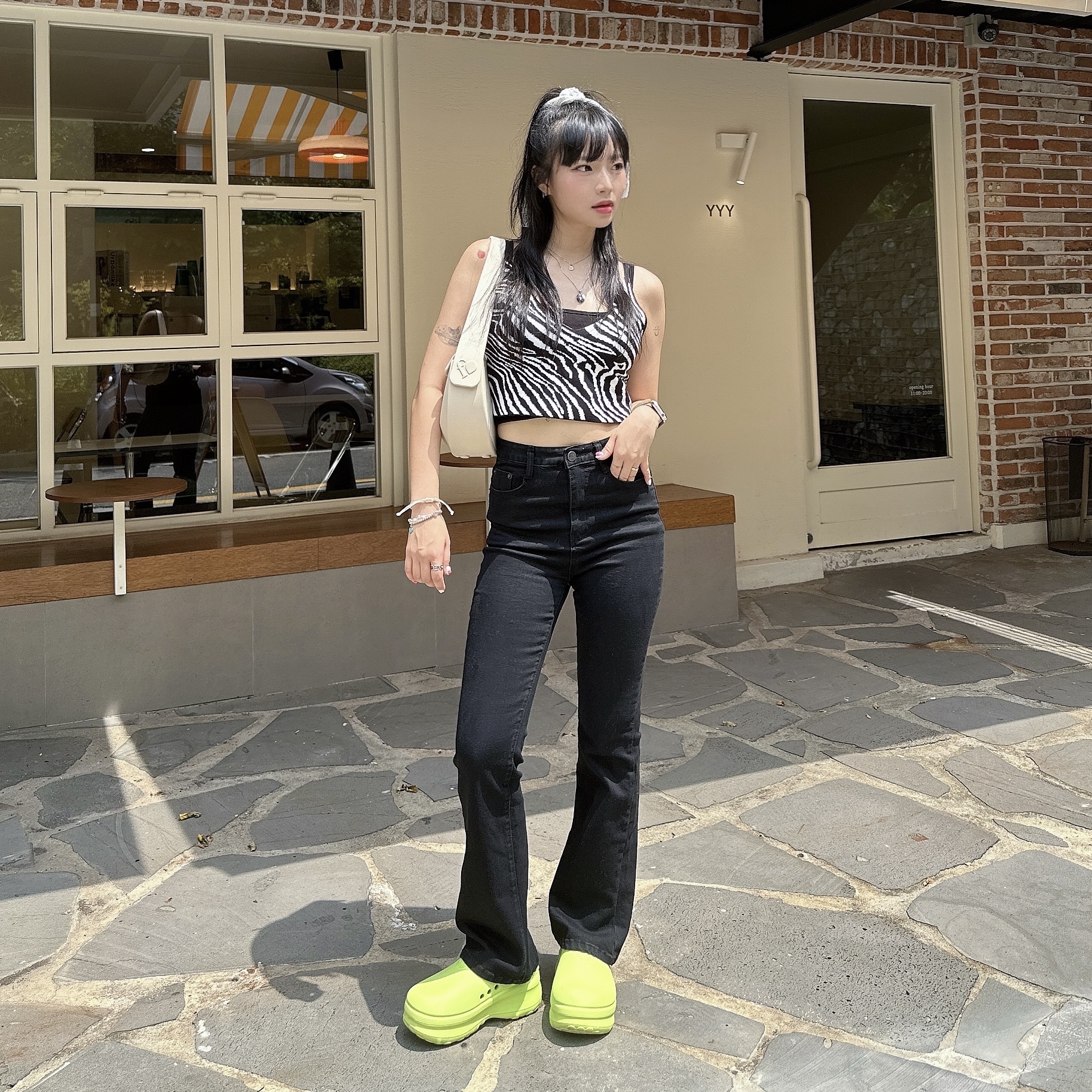 (W) Adidas Adifom Stan Smith Mule Lucid Lemon 착용 스타일 - 2
