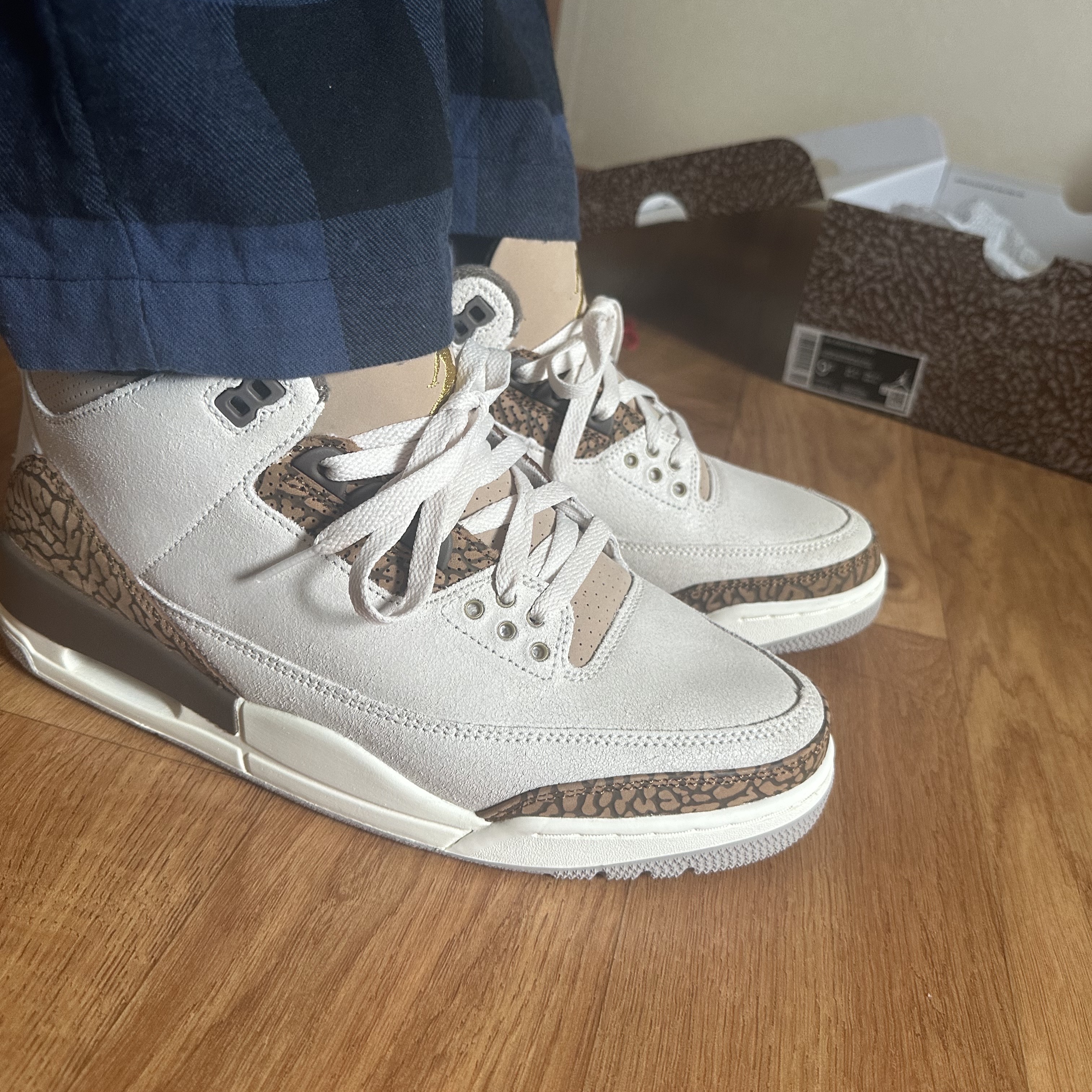 Jordan 3 Retro Orewood Brown 착용 스타일 - 2