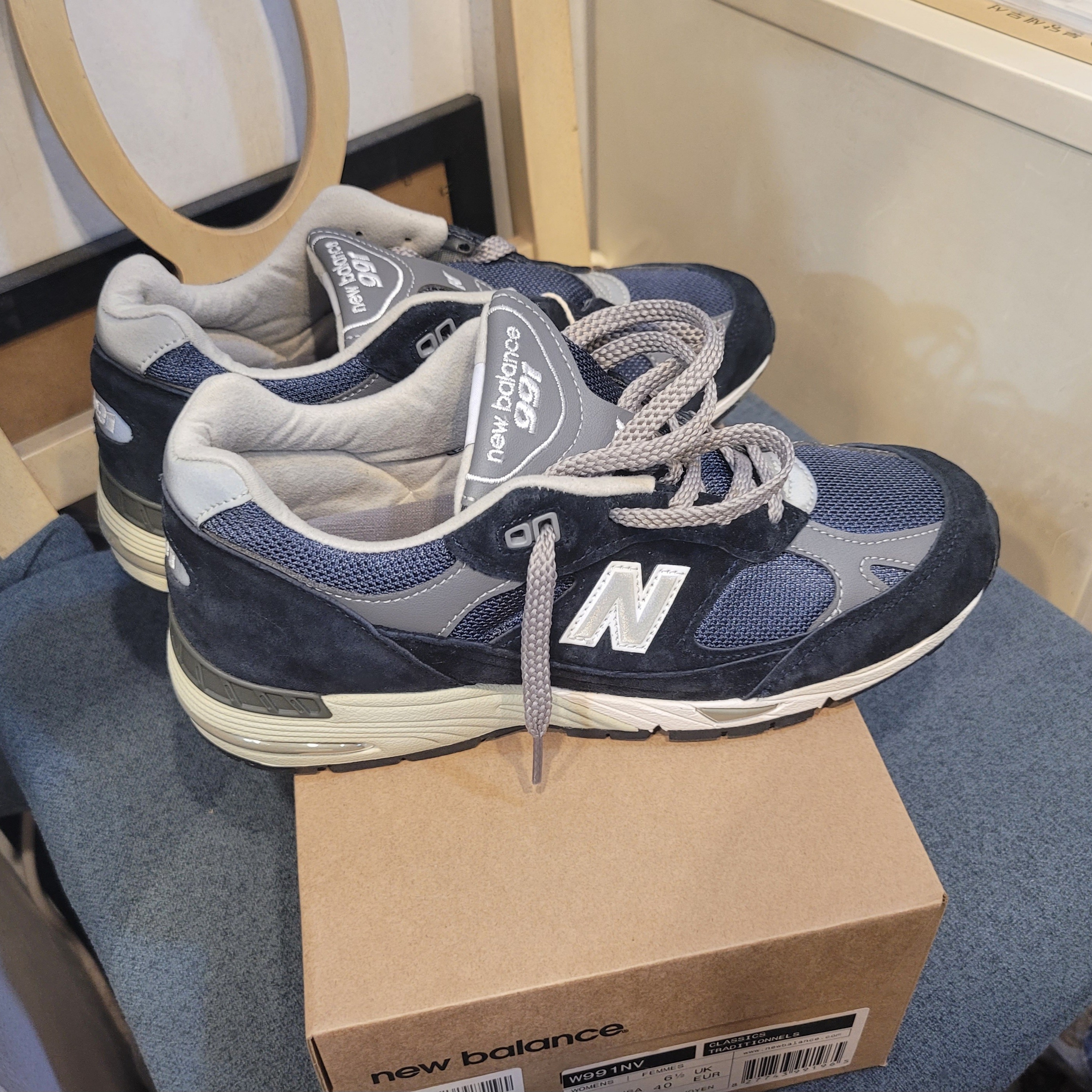(W) New Balance 991 Made in UK Navy 착용 스타일