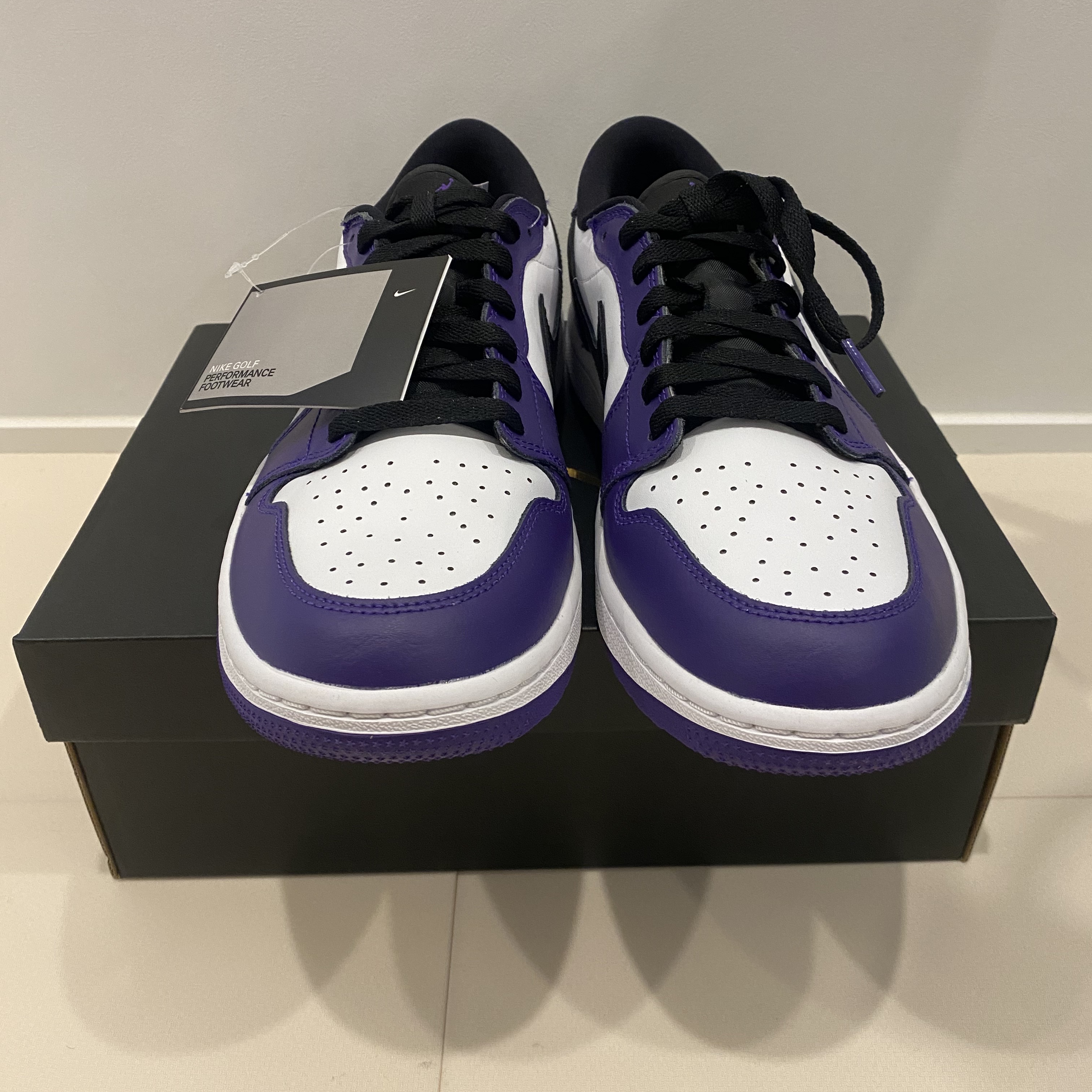 Jordan 1 Low Golf Court Purple 착용 스타일 - 1