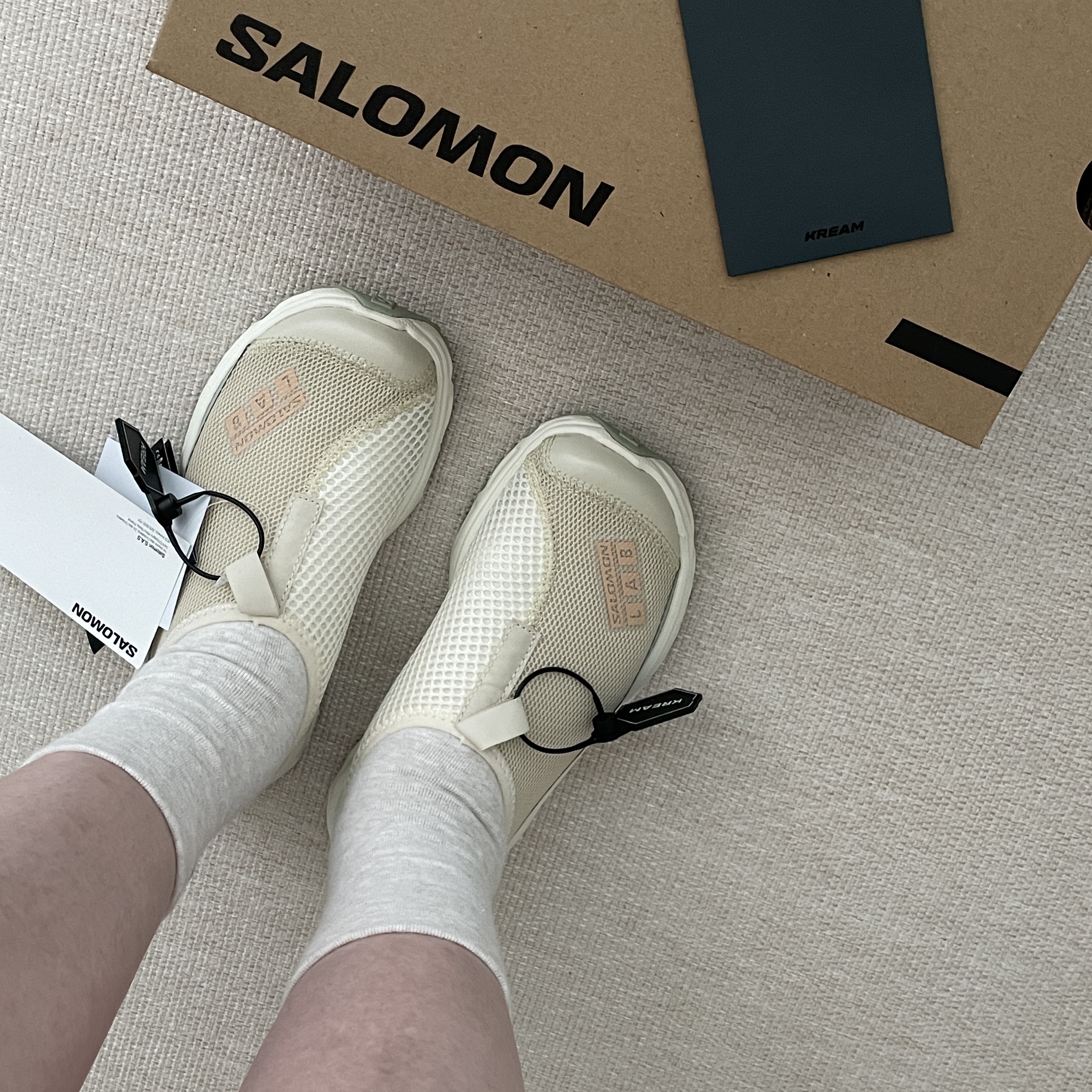 Salomon RX Moc Cottage Core Vanilla Ice Desert Sage 착용 스타일