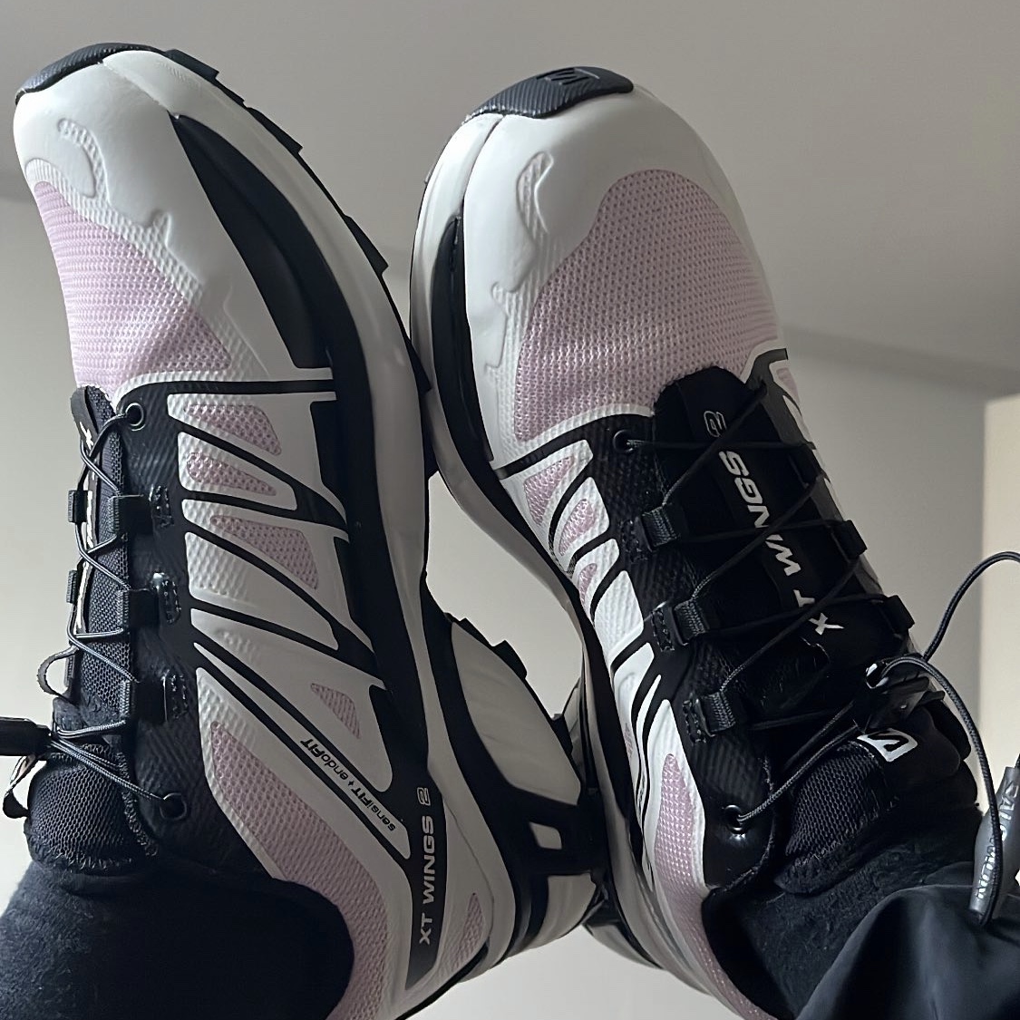 Salomon XT-Wings 2 Cradle Pink 착용 스타일
