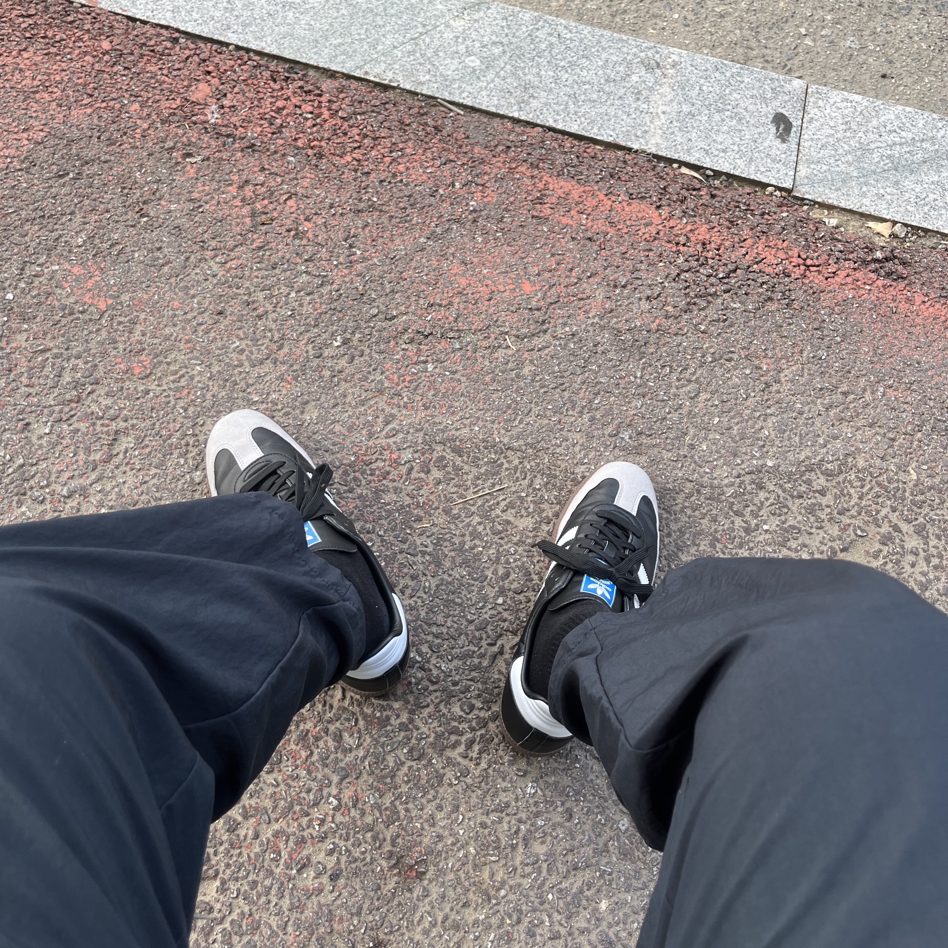 Adidas Samba Vegan Black White 착용 스타일