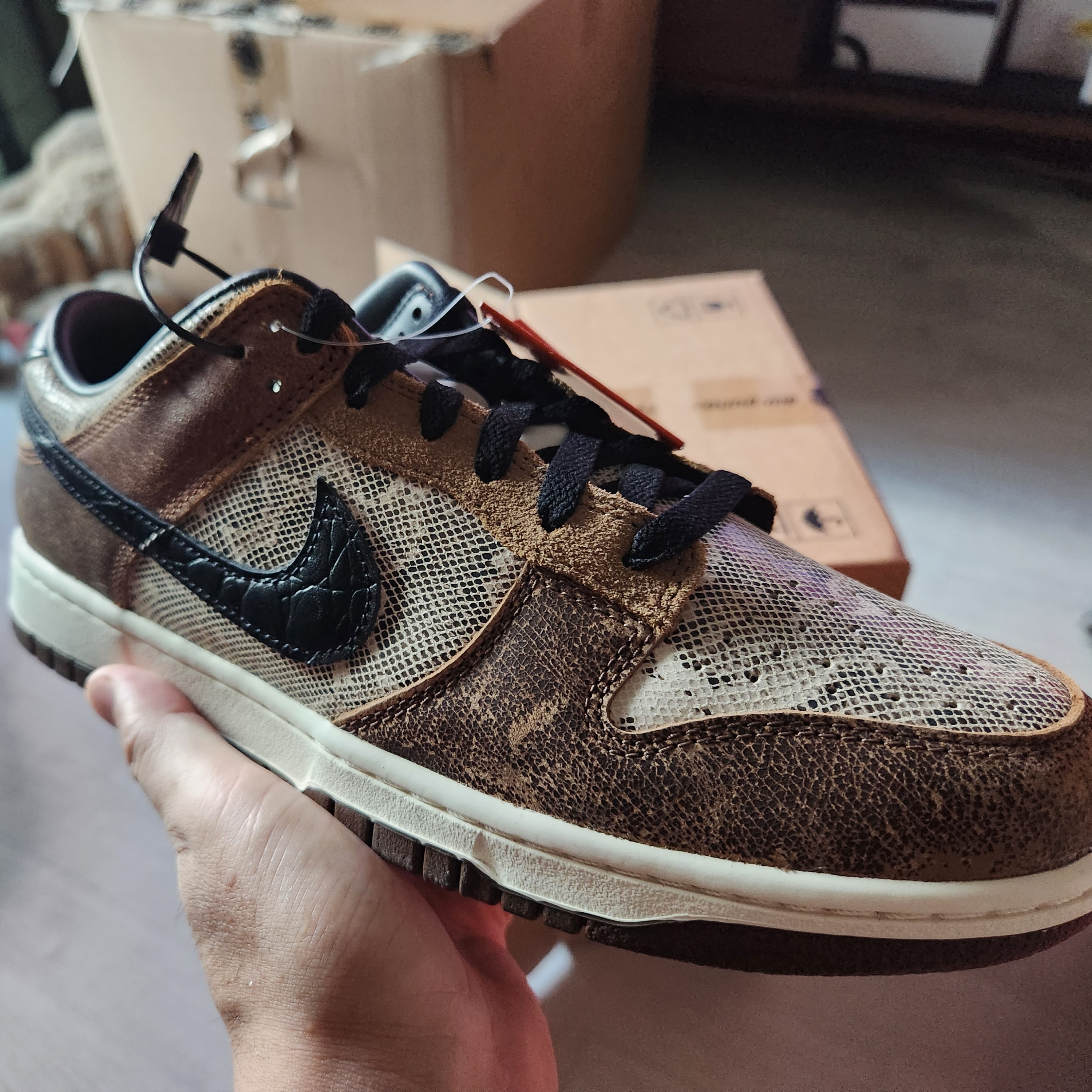 Nike Dunk Low PRM Head to Head 착용 스타일 - 1