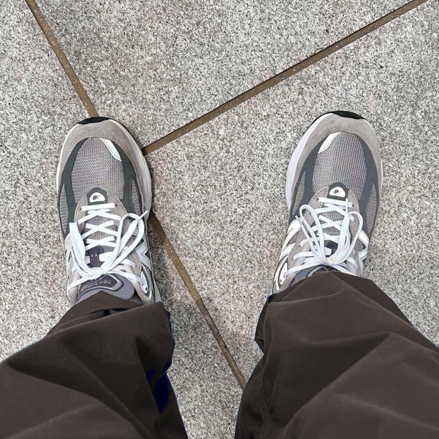 New Balance 990v6 Made in USA Grey - D Standard 착용 스타일