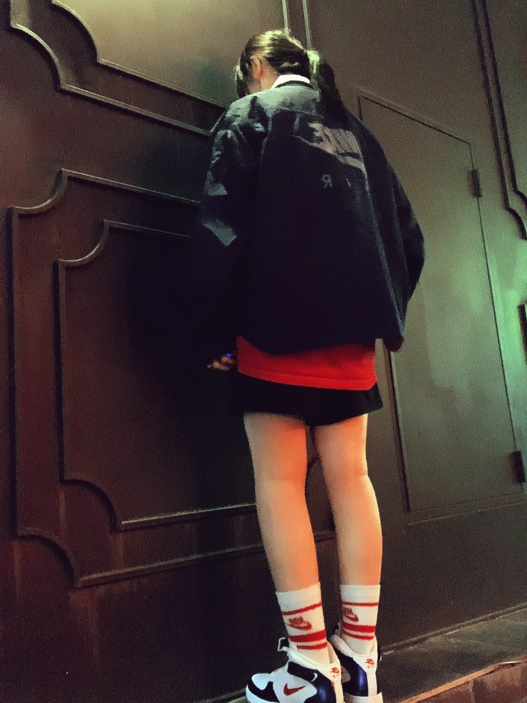Nike Air Force 1 Mid QS University Red and Midnight Navy, Nike x Kim Jones Reversible Wind Breaker Navy - Asia 착용 스타일 - 1