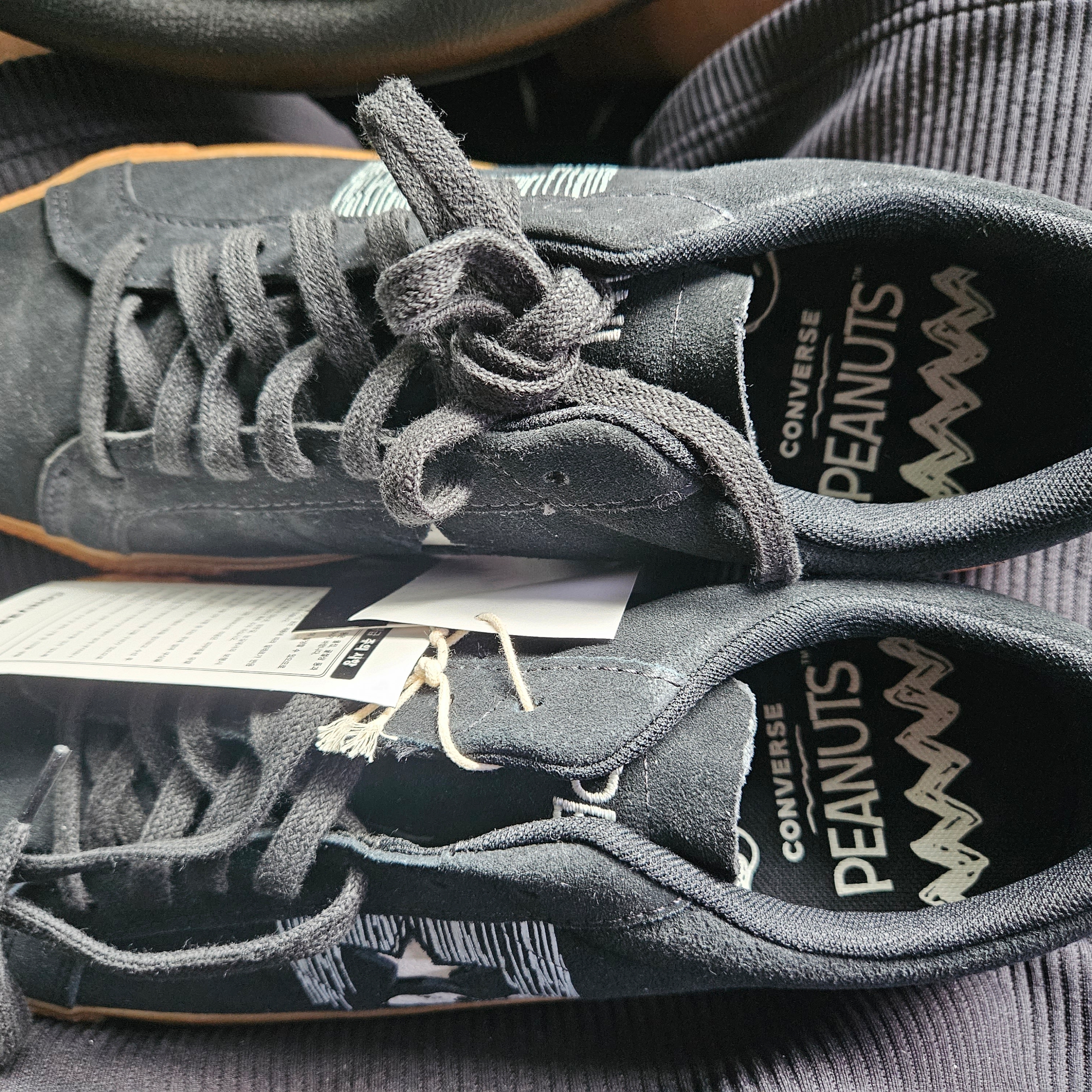 Converse x Peanuts One Star Ox Black 착용 스타일 - 2