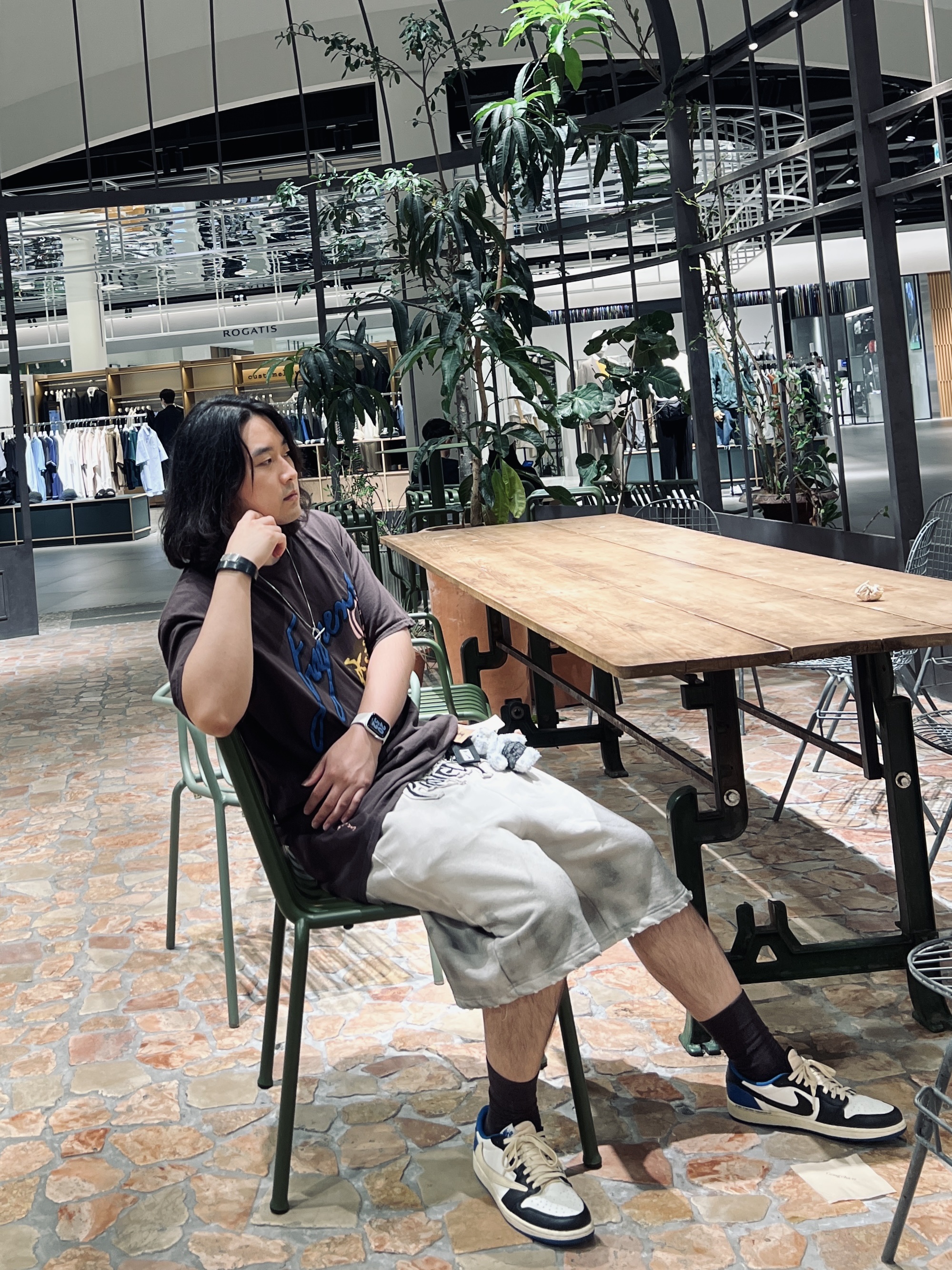 Jordan 1 x Travis Scott x Fragment Retro Low OG SP Military Blue, Project G/R Furious Logo Applique Shorts Grey - 10 Corso Como Exclusive 착용 스타일