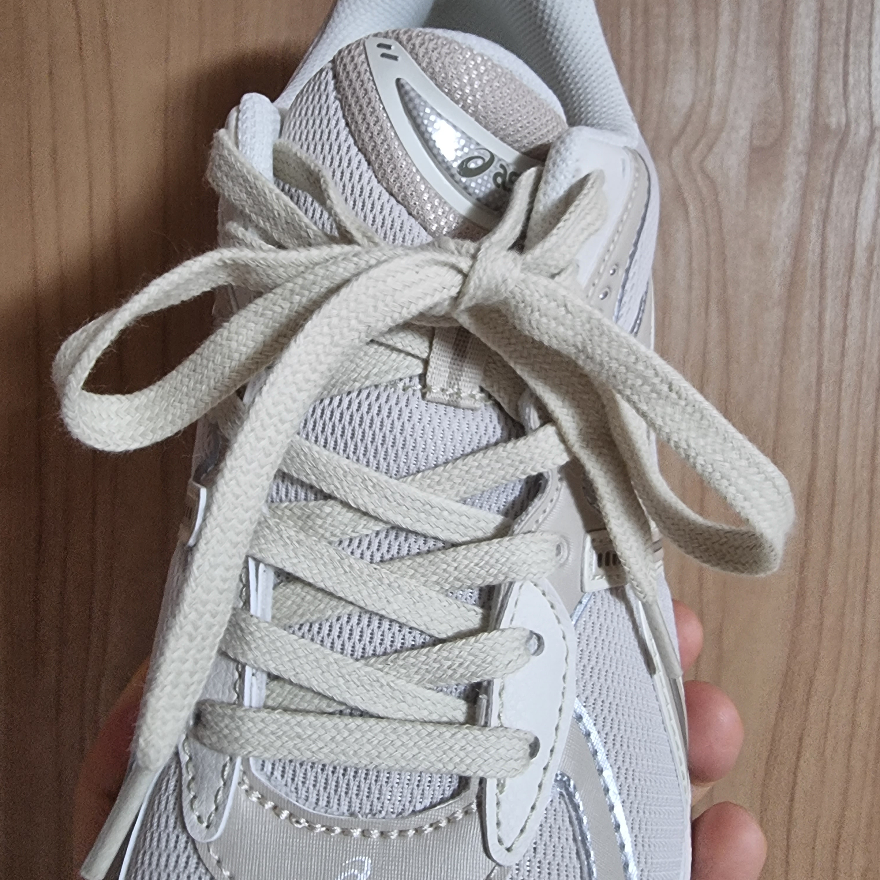 Asics GT-2160 Oatmeal Simply Taupe 착용 스타일 - 4