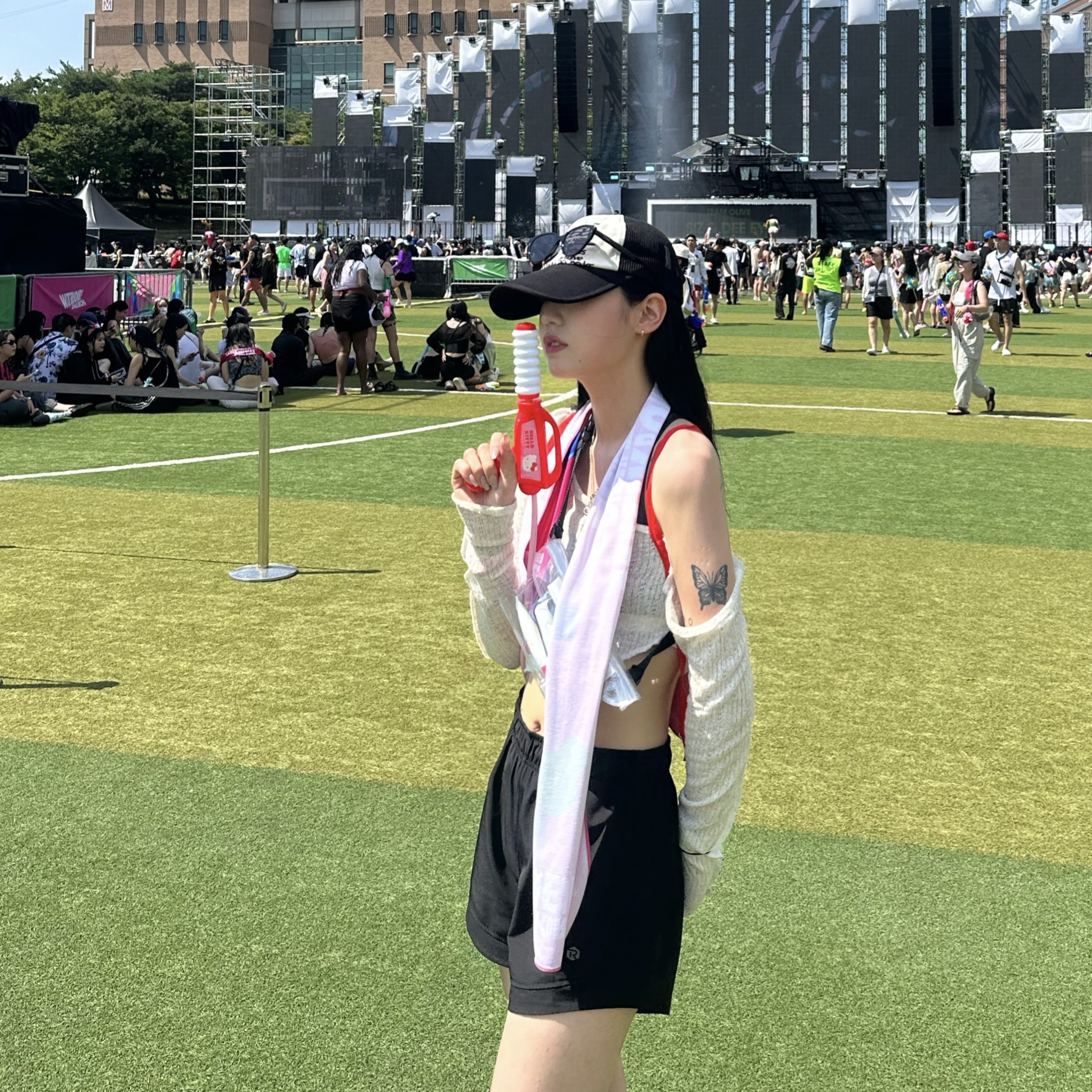 Aeae Web Logo Mesh Cap Black, (W) Keen Shanti White Black 착용 스타일 - 3