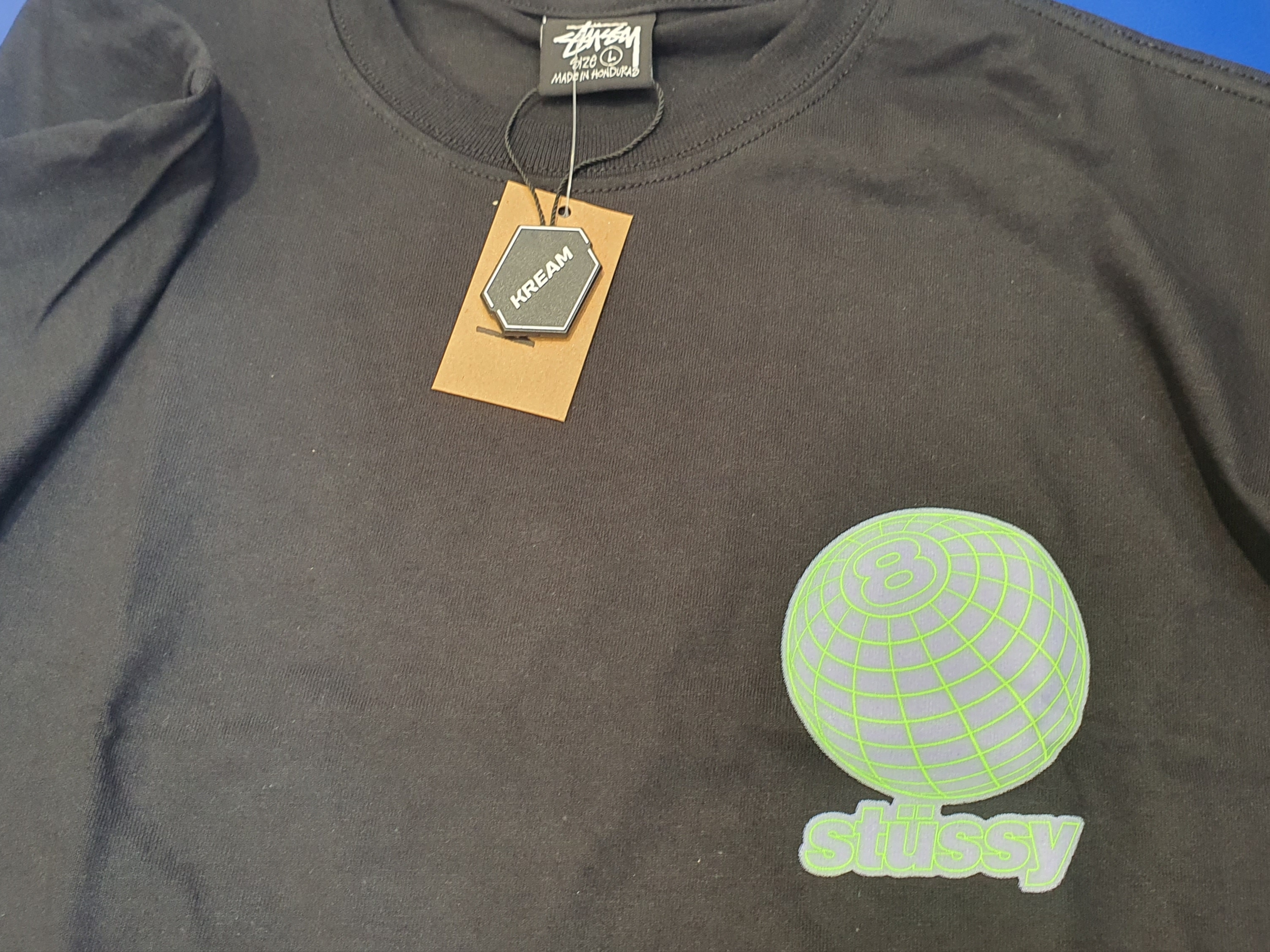 Stussy 8 Ball Grid T-Shirt Black 착용 스타일