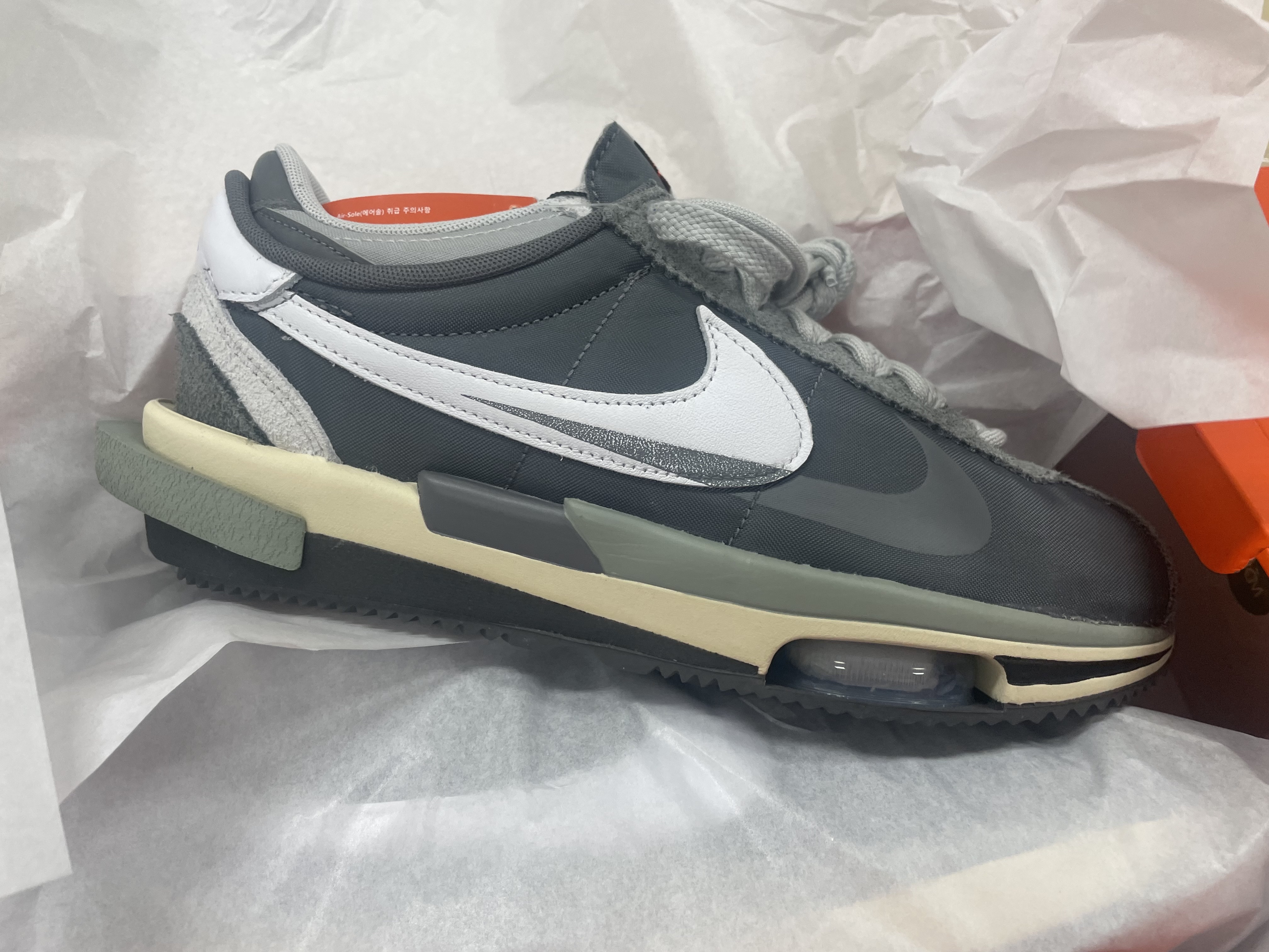 Nike x Sacai Zoom Cortez SP Iron Grey 착용 스타일