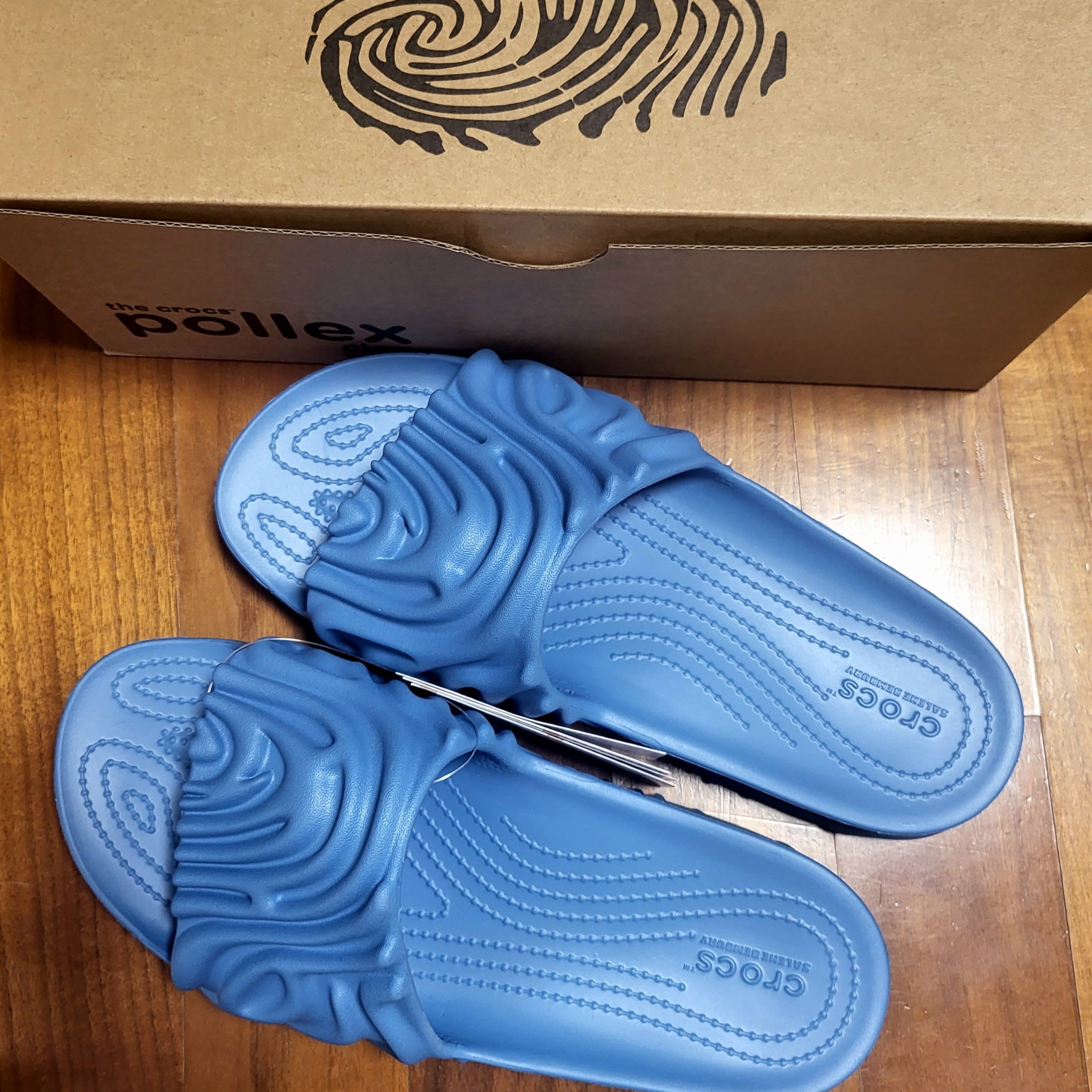 Crocs x Salehe Bembury Pollex Slide Tashmoo 착용 스타일