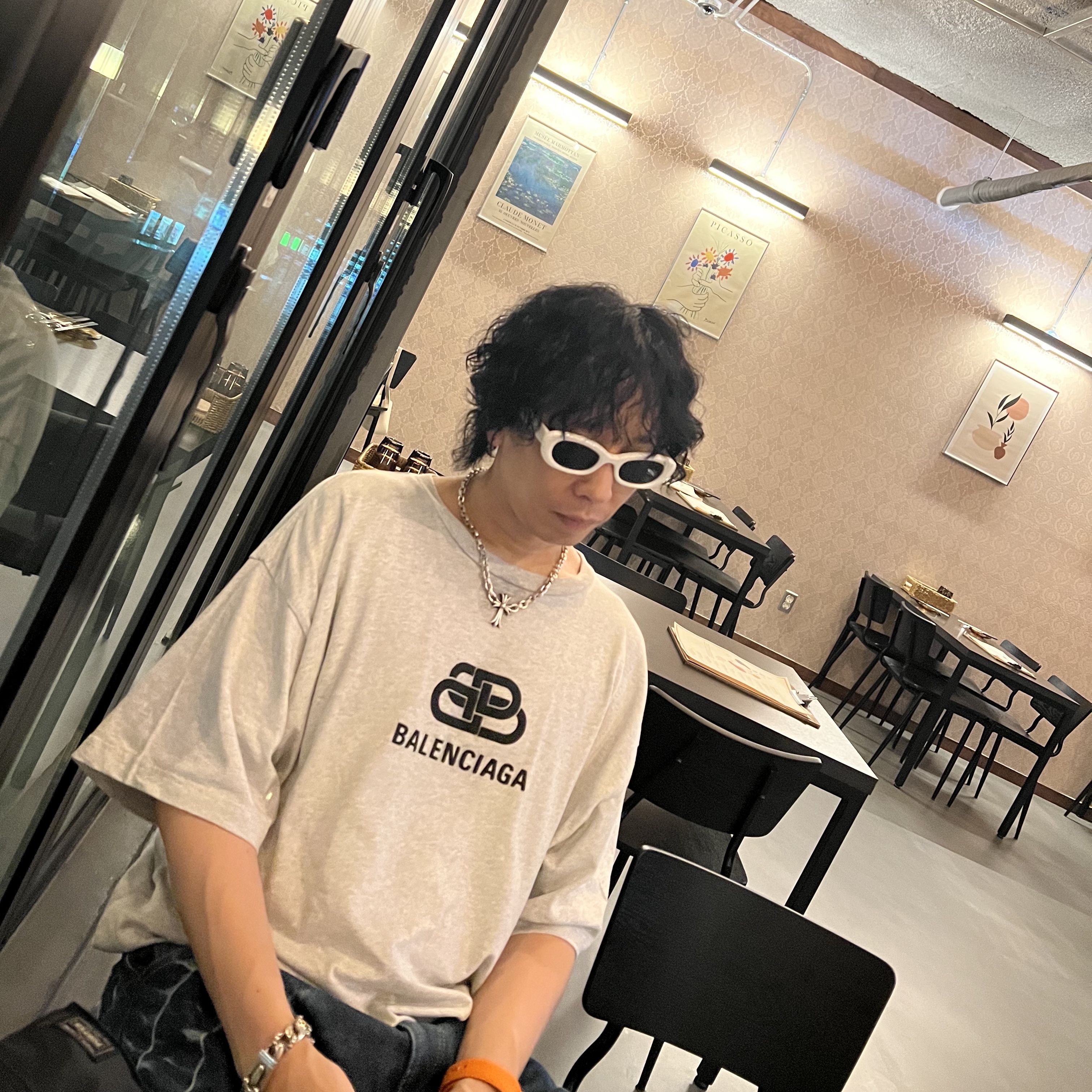 Gentle Monster x Maison Margiela MM004 White Black 착용 스타일