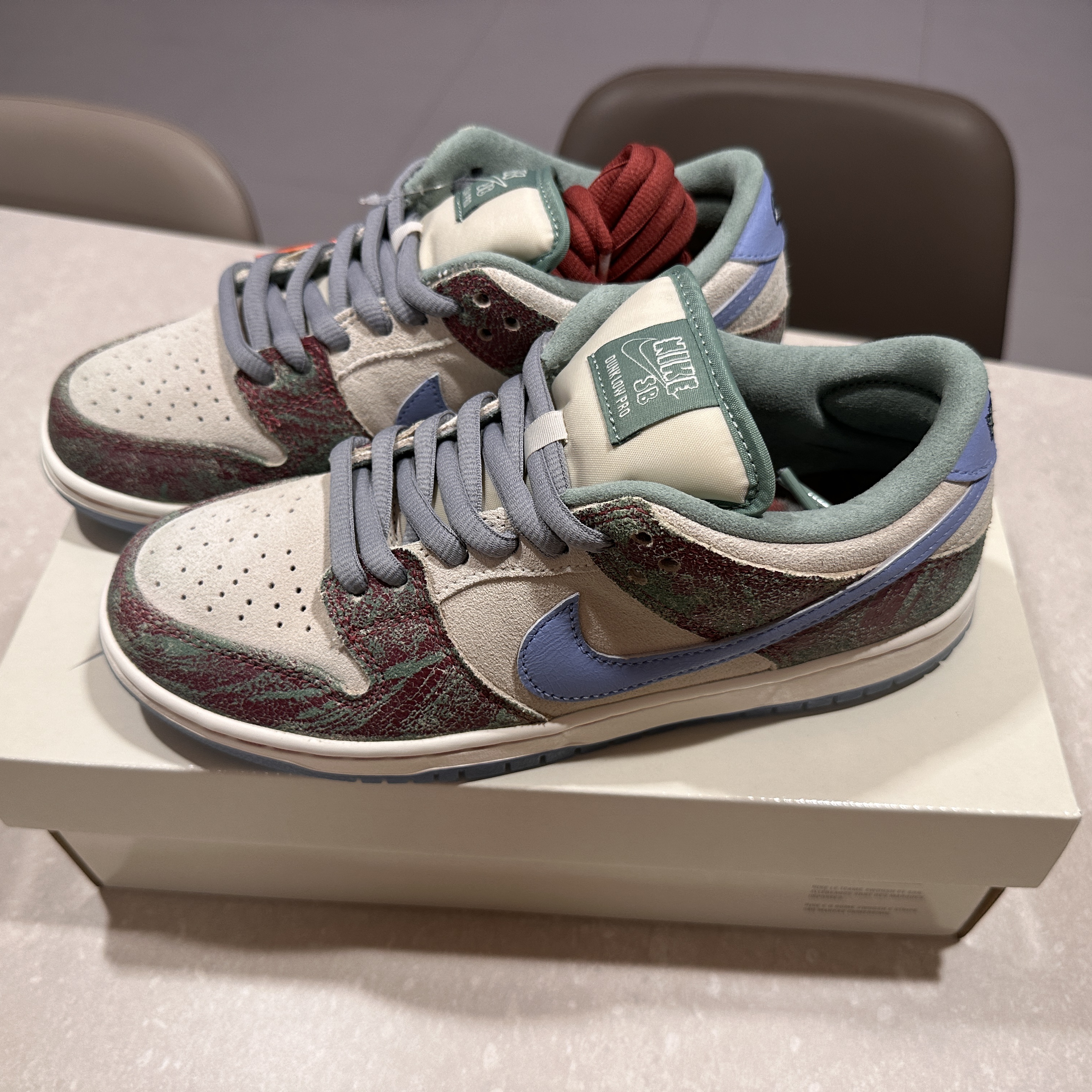 Nike x Crenshaw Skate Club SB Dunk Low Sail Light Blue Cedar 착용 스타일 - 1