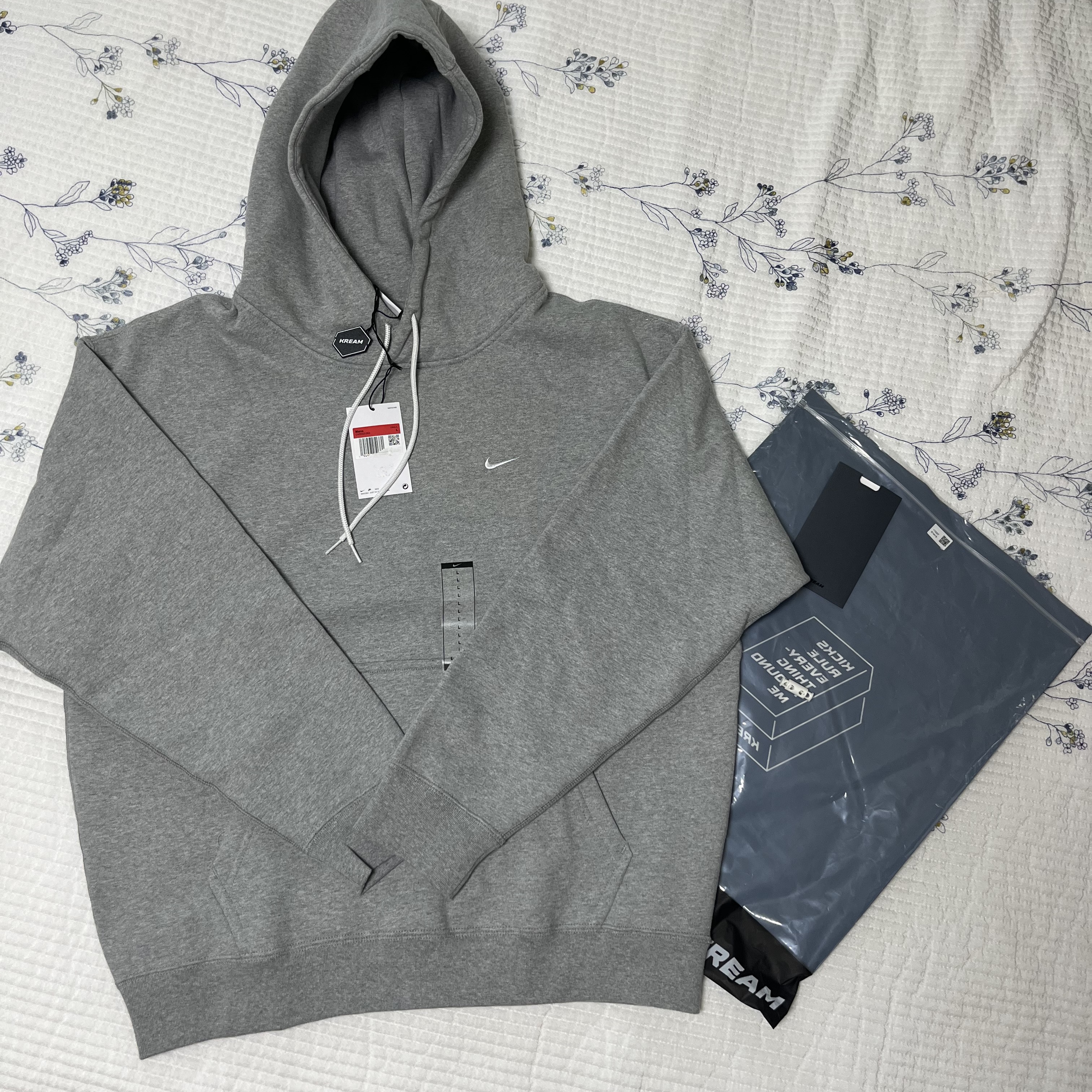 Nike NRG Solo Swoosh Fleece Hoodie Dark Grey Heather - US/EU 착용 스타일