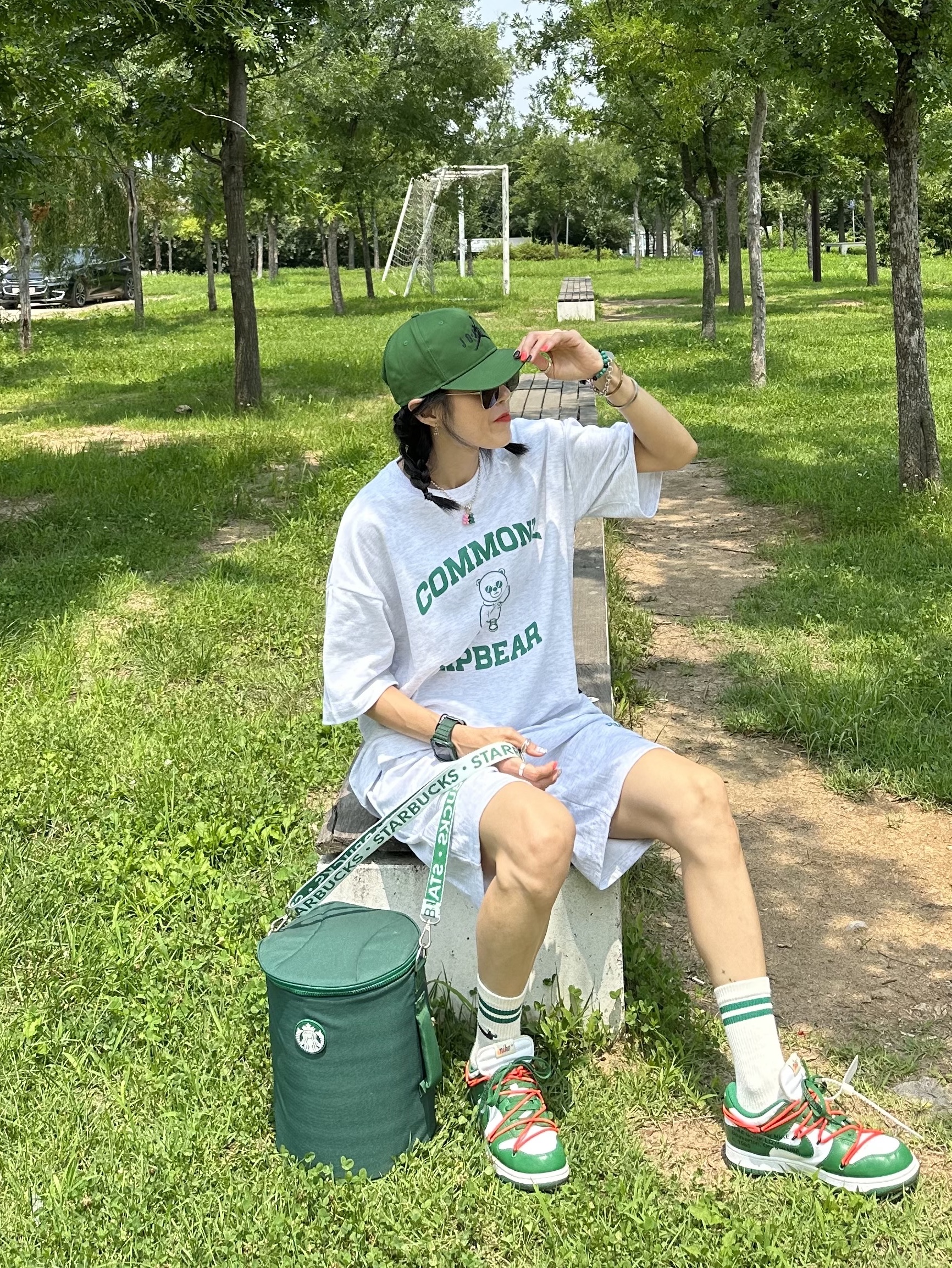 Nike x Off-White Dunk Low Pine Green, Jordan x Off-White Pro Jumpman Air Cap Forest Green 착용 스타일 - 2
