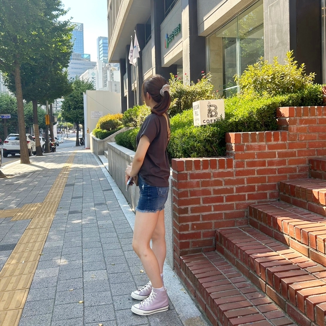 Converse Chuck 70 High Moonstone Violet 착용 스타일 - 3