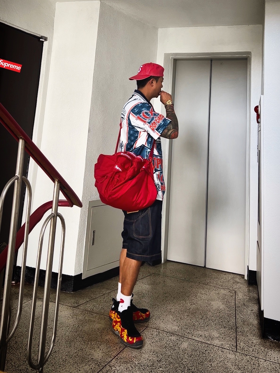 Supreme Pigment Canvas S Logo 6-Panel Red - 23SS, Nike x Supreme Air Foamposite One Red 착용 스타일 - 4