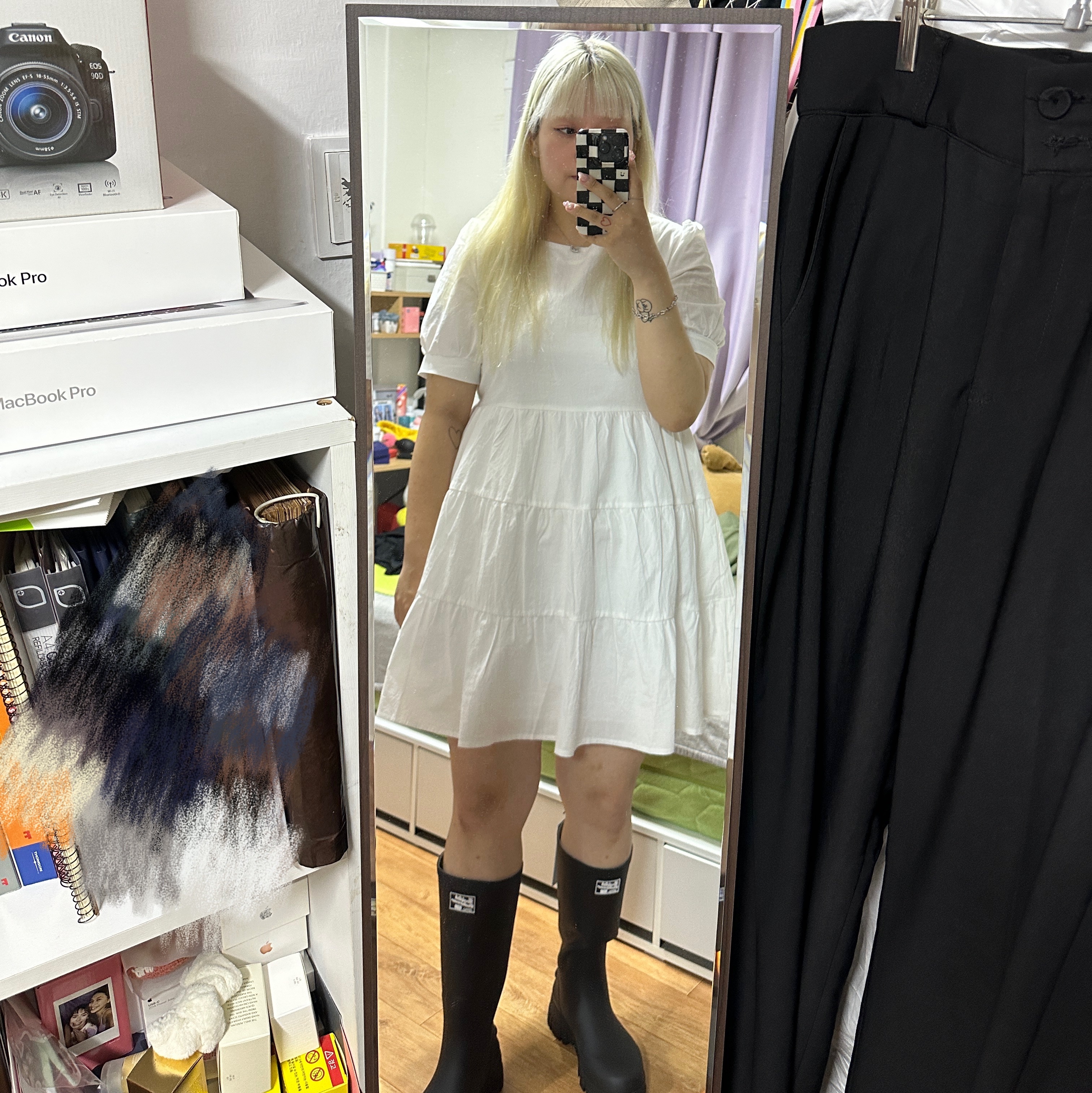 (W) Rockfishweatherwear Flatform Long Rain Boots Black, Apple iPhone 14 Pro 128GB Space Black (Korean Ver.) 착용 스타일 - 1
