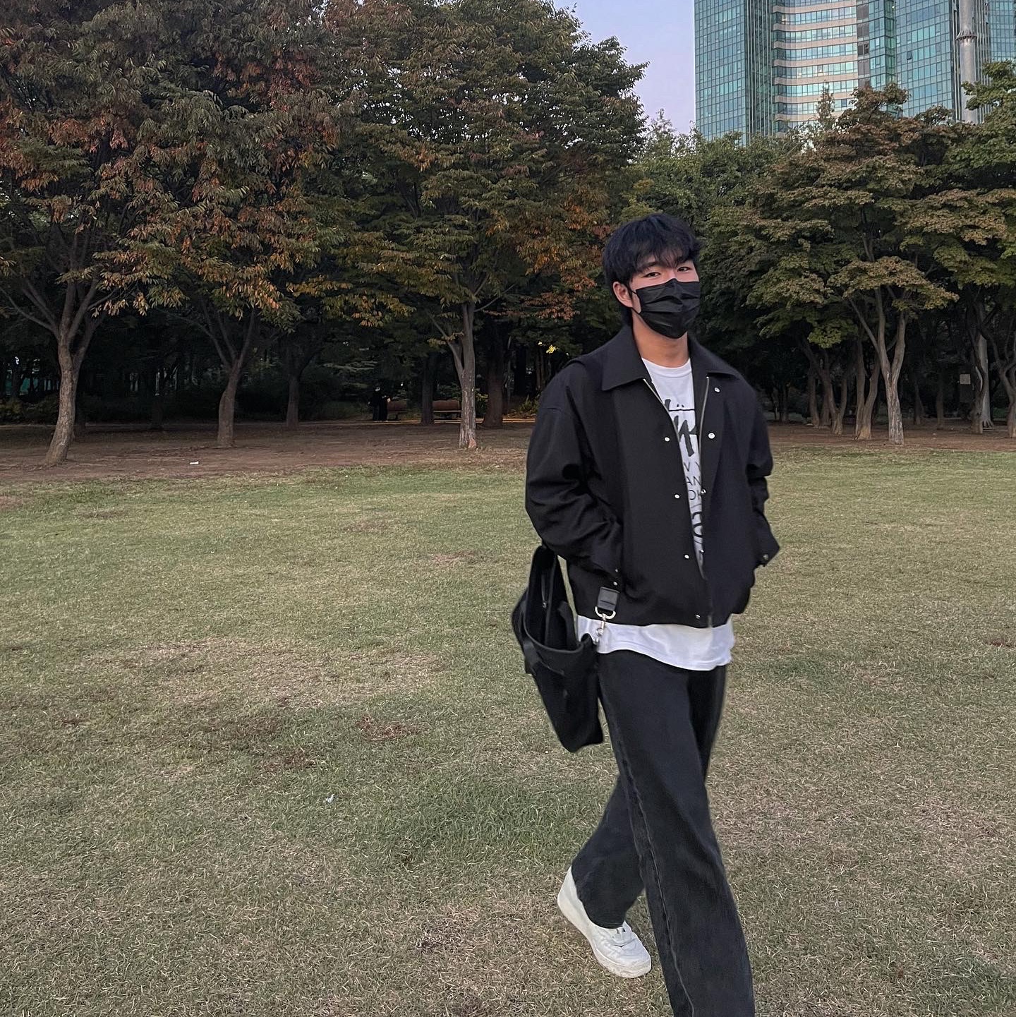 Nike x Comme des Garcons Homme Plus Air Force Mid White 착용 스타일
