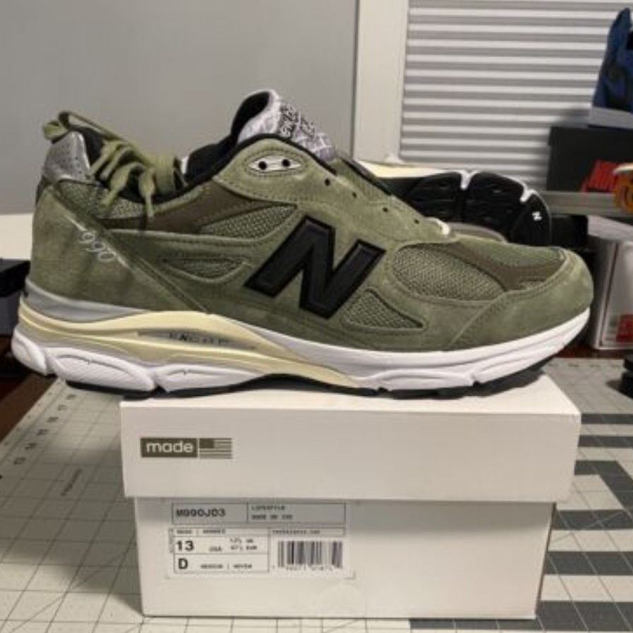 New Balance 993 Made in USA Military Green - D Standard, New Balance x JJJJound 990v3 Olive 착용 스타일