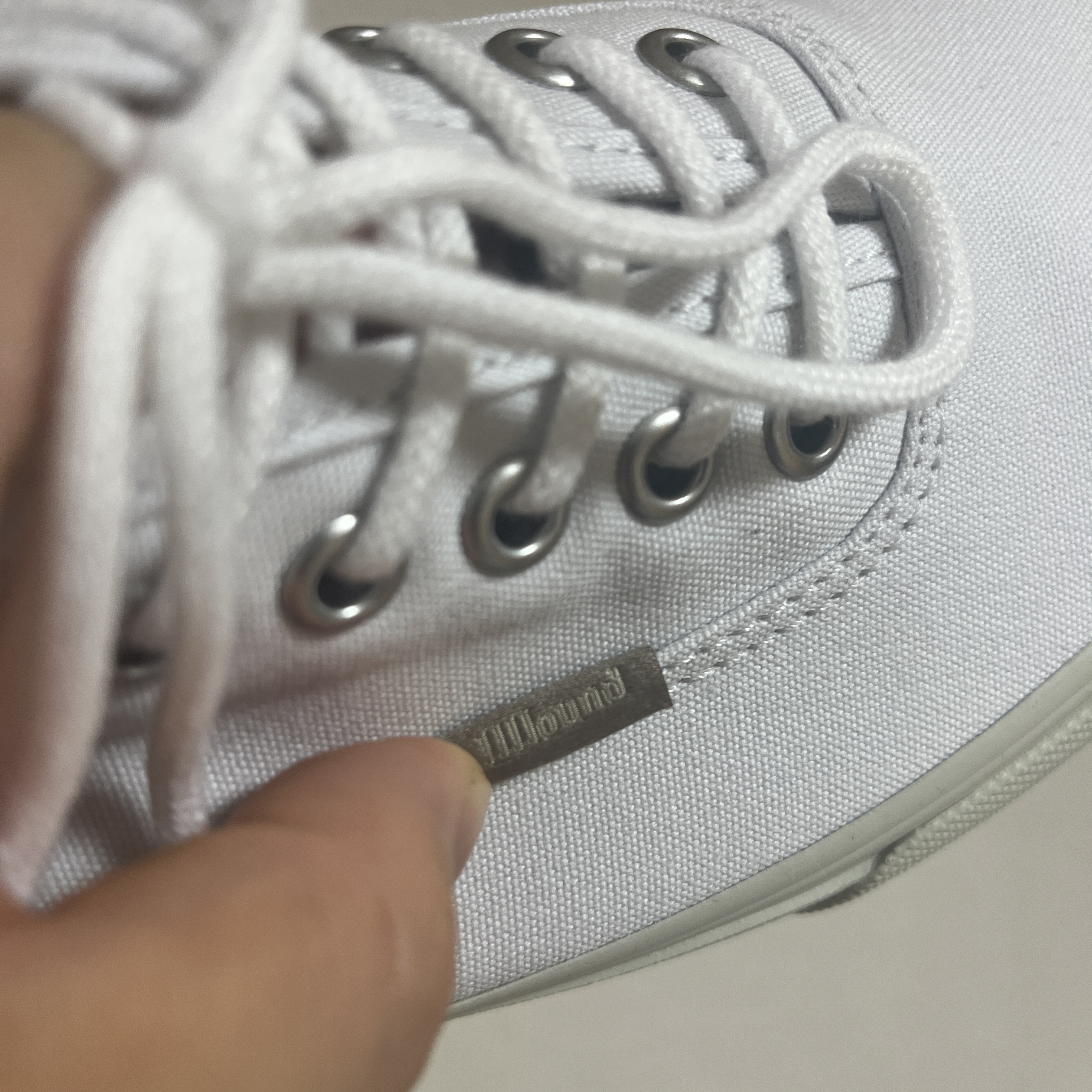 Vans Vault x JJJJound Authentic LX True White 착용 스타일 - 2