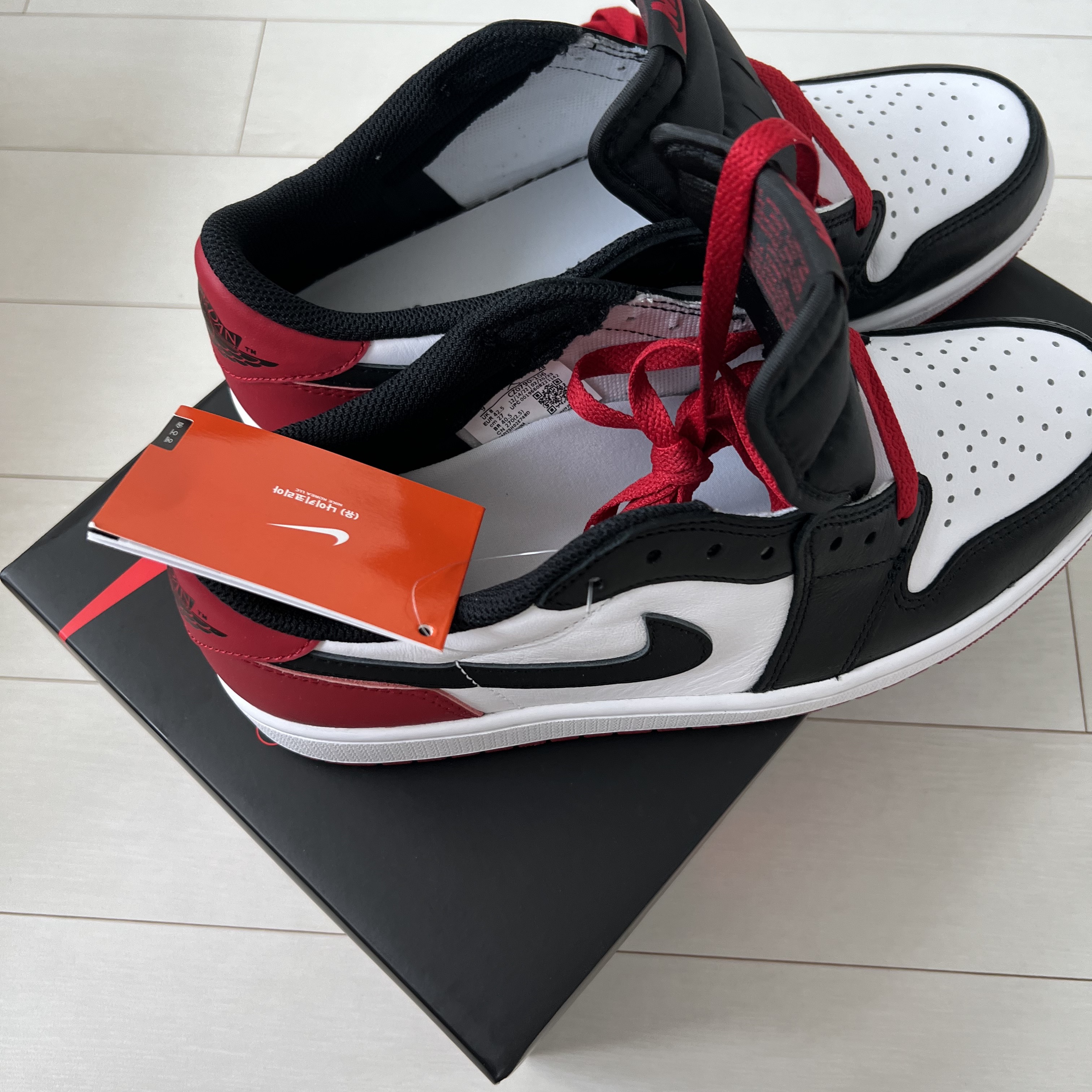 Jordan 1 Retro Low OG Black Toe 착용 스타일 - 4