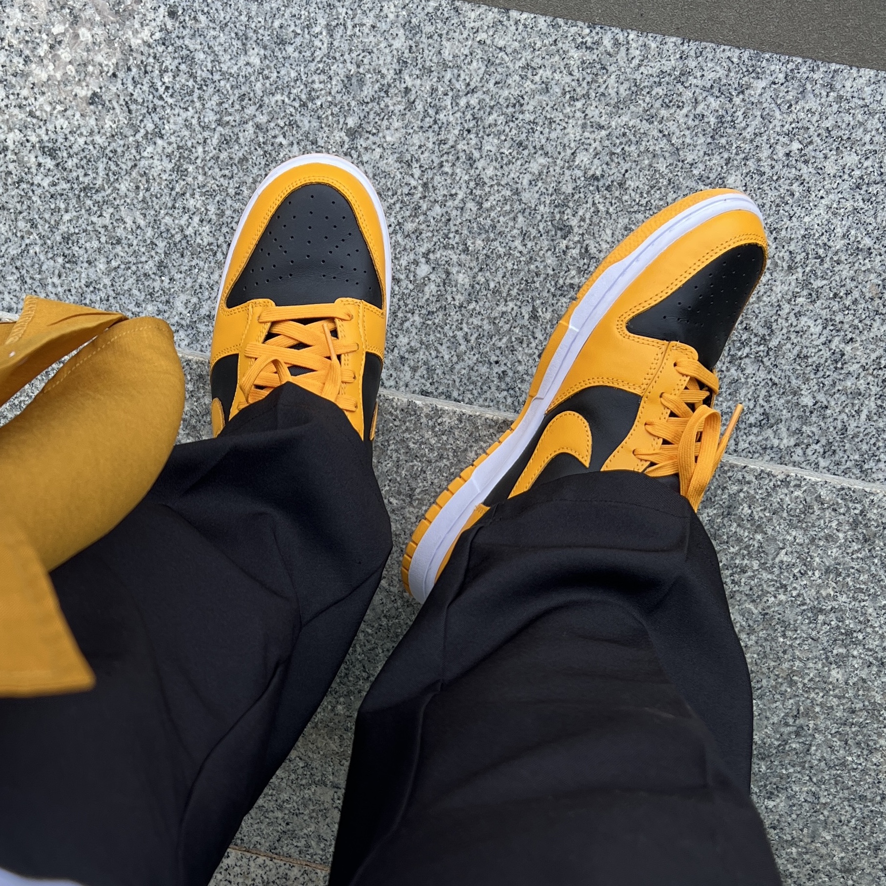 Nike Dunk Low Retro Championship Goldenrod 착용 스타일