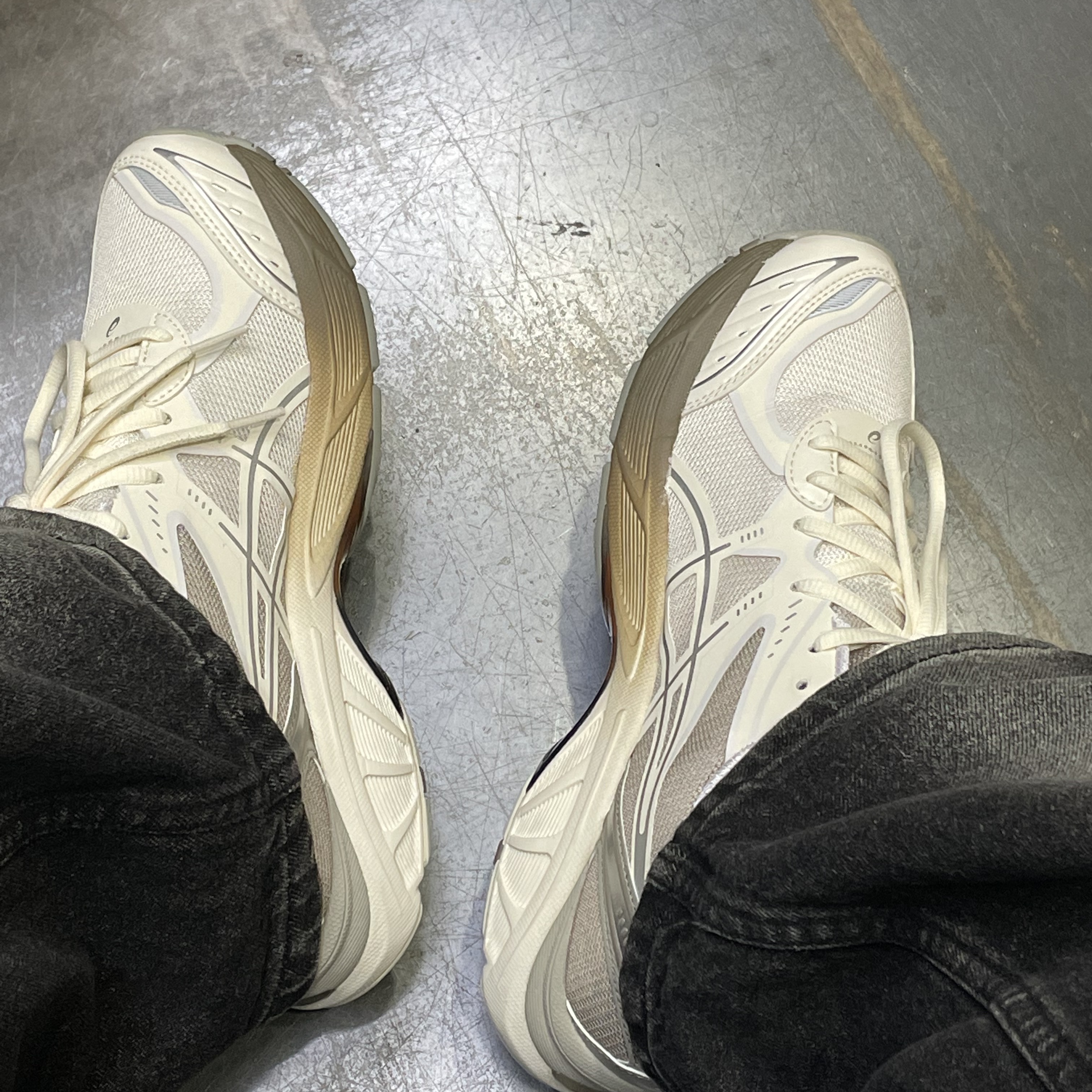 Asics x Dime GT-2160 Arctic Wolf London Fog 착용 스타일 - 2