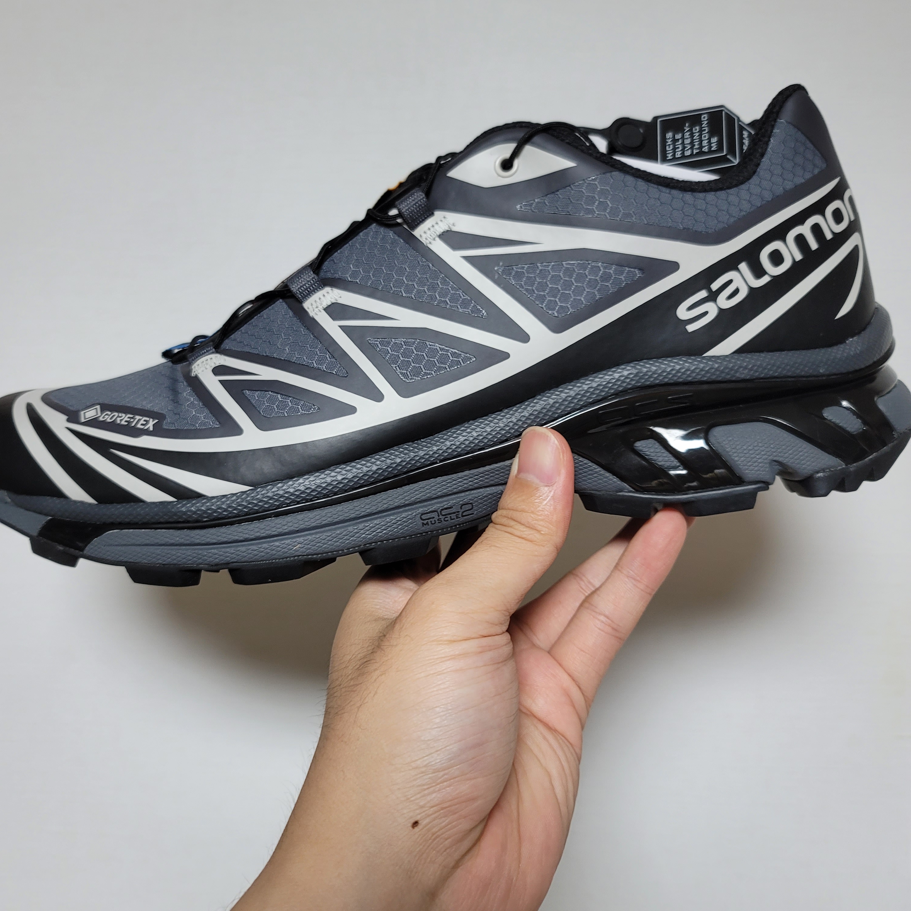 Salomon XT-6 Gore-Tex Black Ebony 착용 스타일 - 3