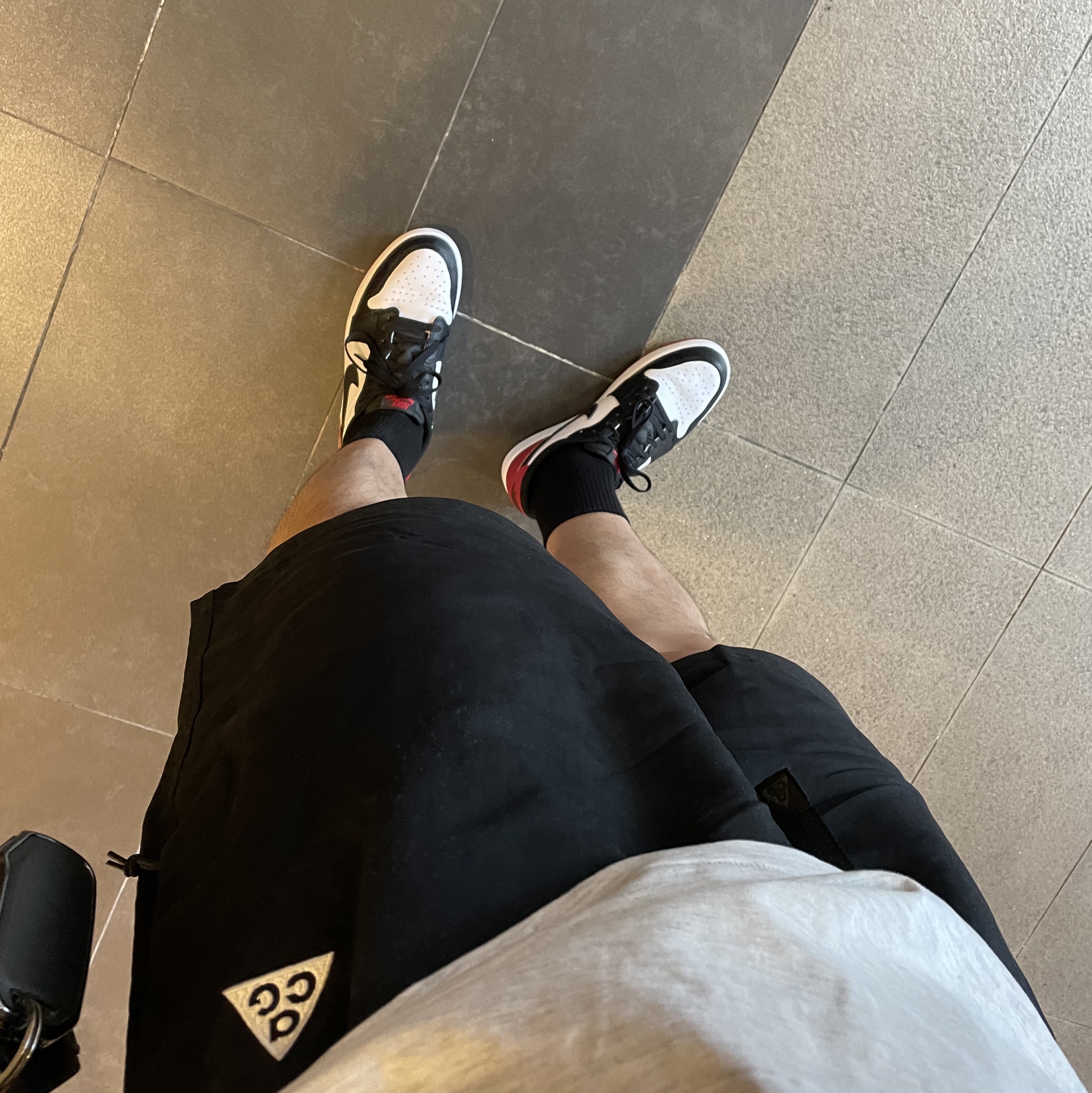 Nike NRG ACG Trail Shorts Black Dark Smoke Grey - Asia, Jordan 1 Retro Low OG Black Toe 착용 스타일