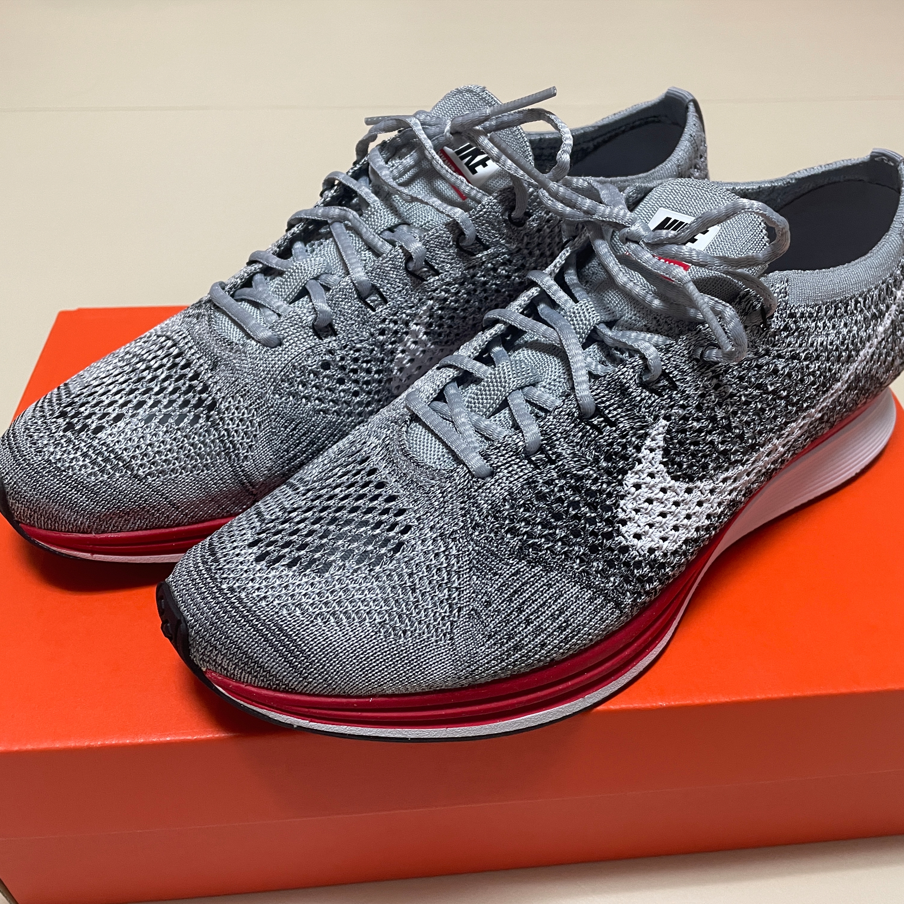 Nike Flyknit Racer No Parking 착용 스타일 - 1