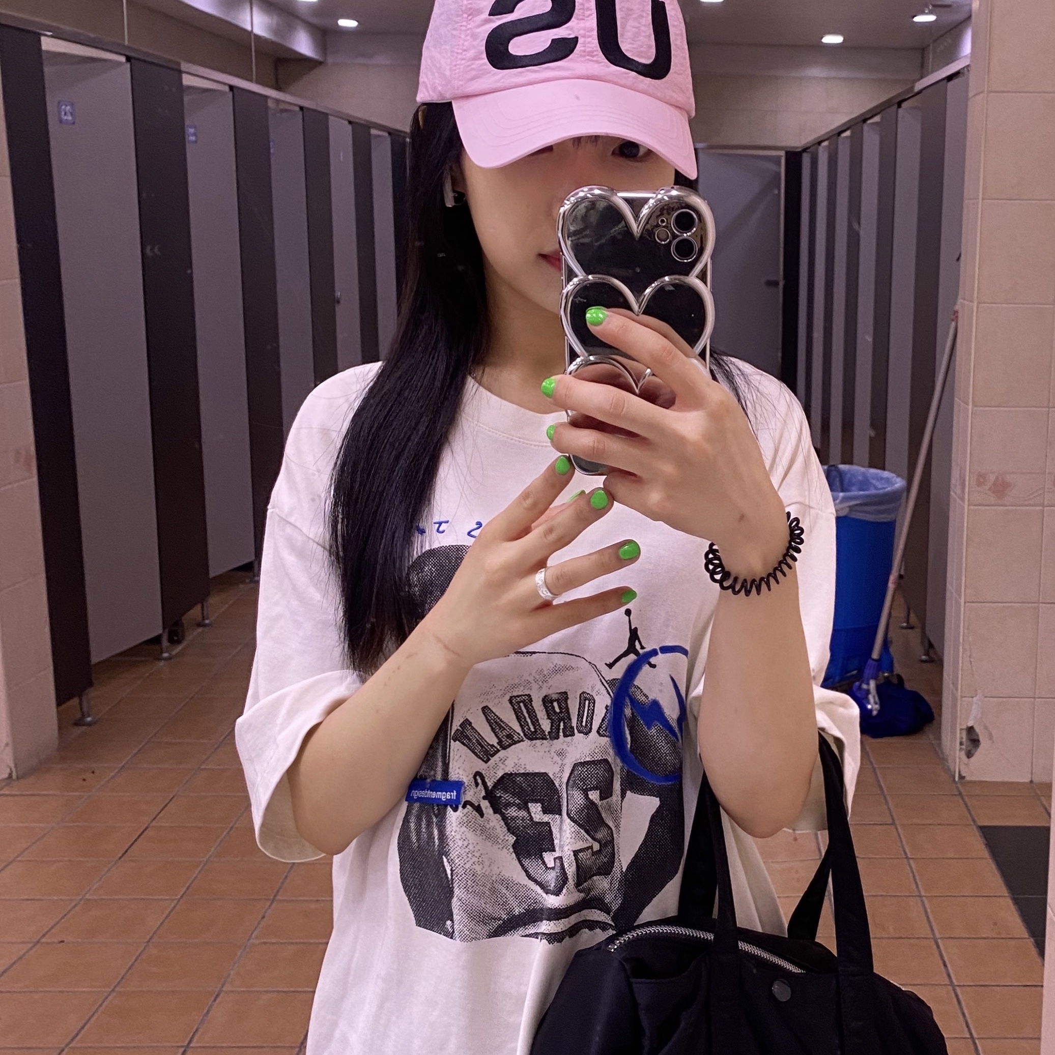 Jordan x Travis Scott x Fragment T-Shirt Sail (DJ0619-133), [KREAM 단독] s/e/o Us Cap Pink 착용 스타일