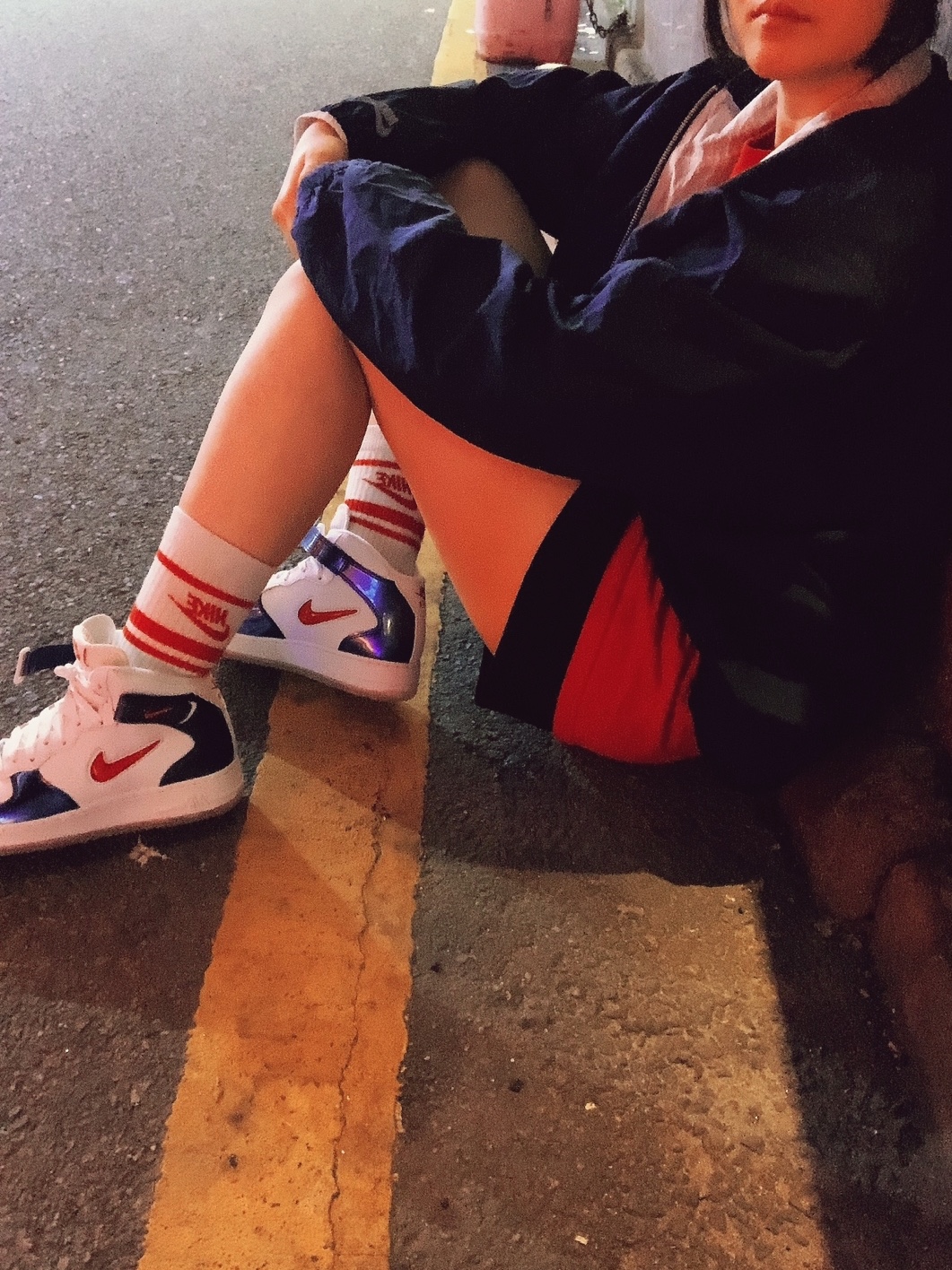 Nike Air Force 1 Mid QS University Red and Midnight Navy, Nike x Kim Jones Reversible Wind Breaker Navy - Asia 착용 스타일 - 3