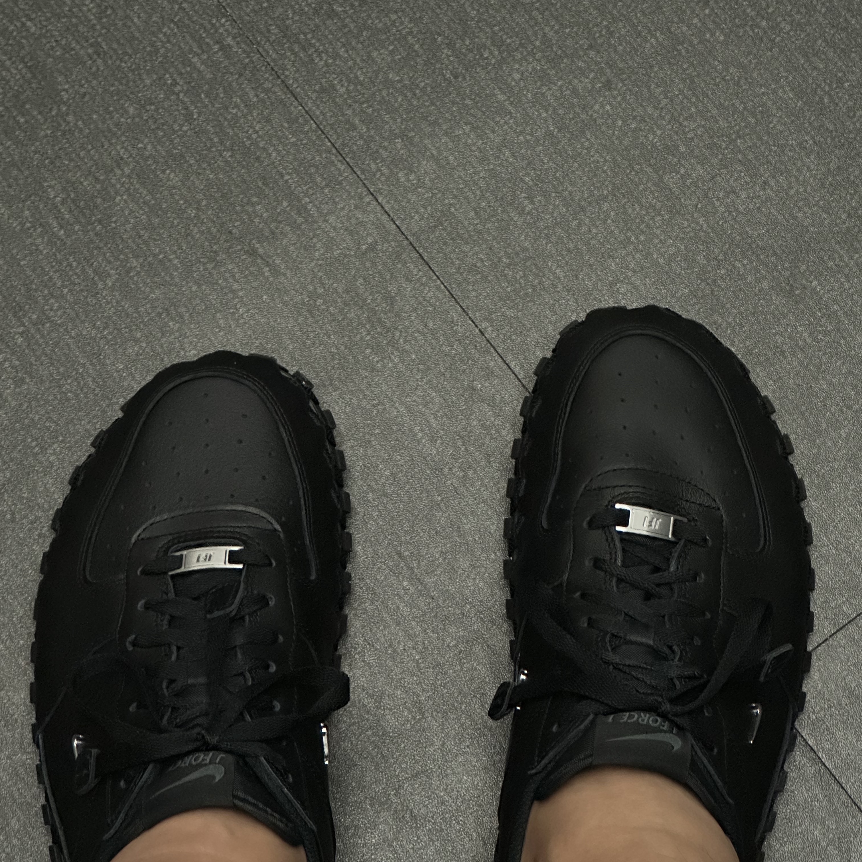 Nike x Jacquemus J Force 1 Low LX SP Black 착용 스타일