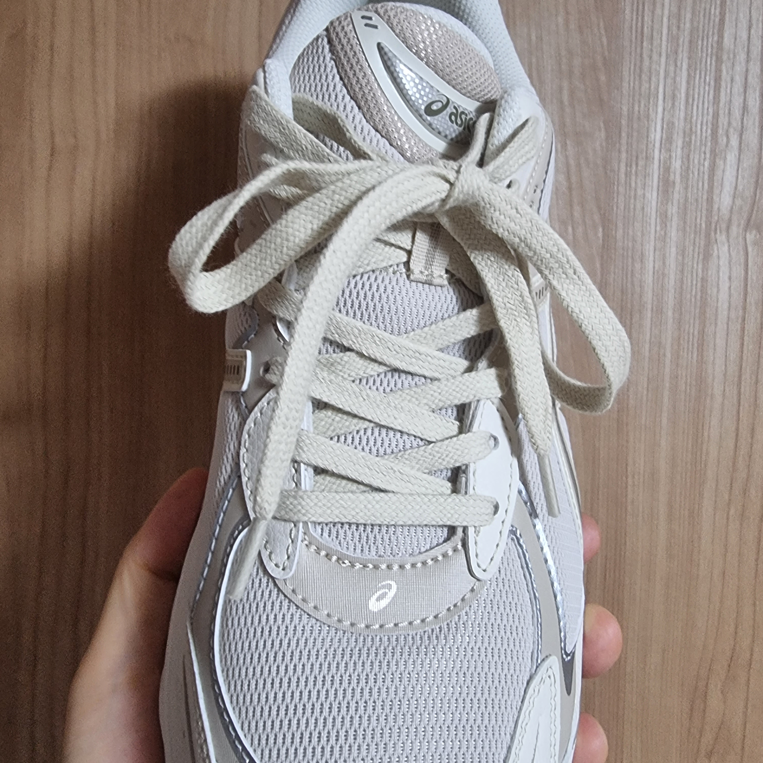 Asics GT-2160 Oatmeal Simply Taupe 착용 스타일 - 3