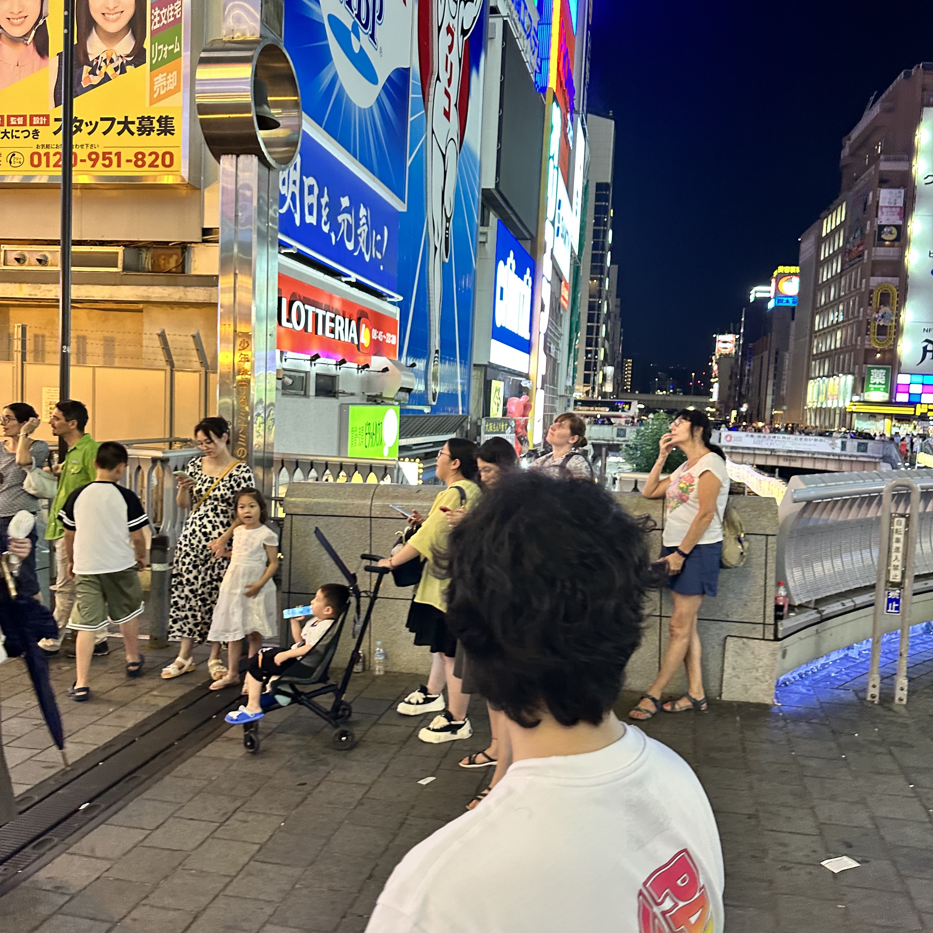 Palace Spectrum P3 T-Shirt White - 23SS 착용 스타일 - 5
