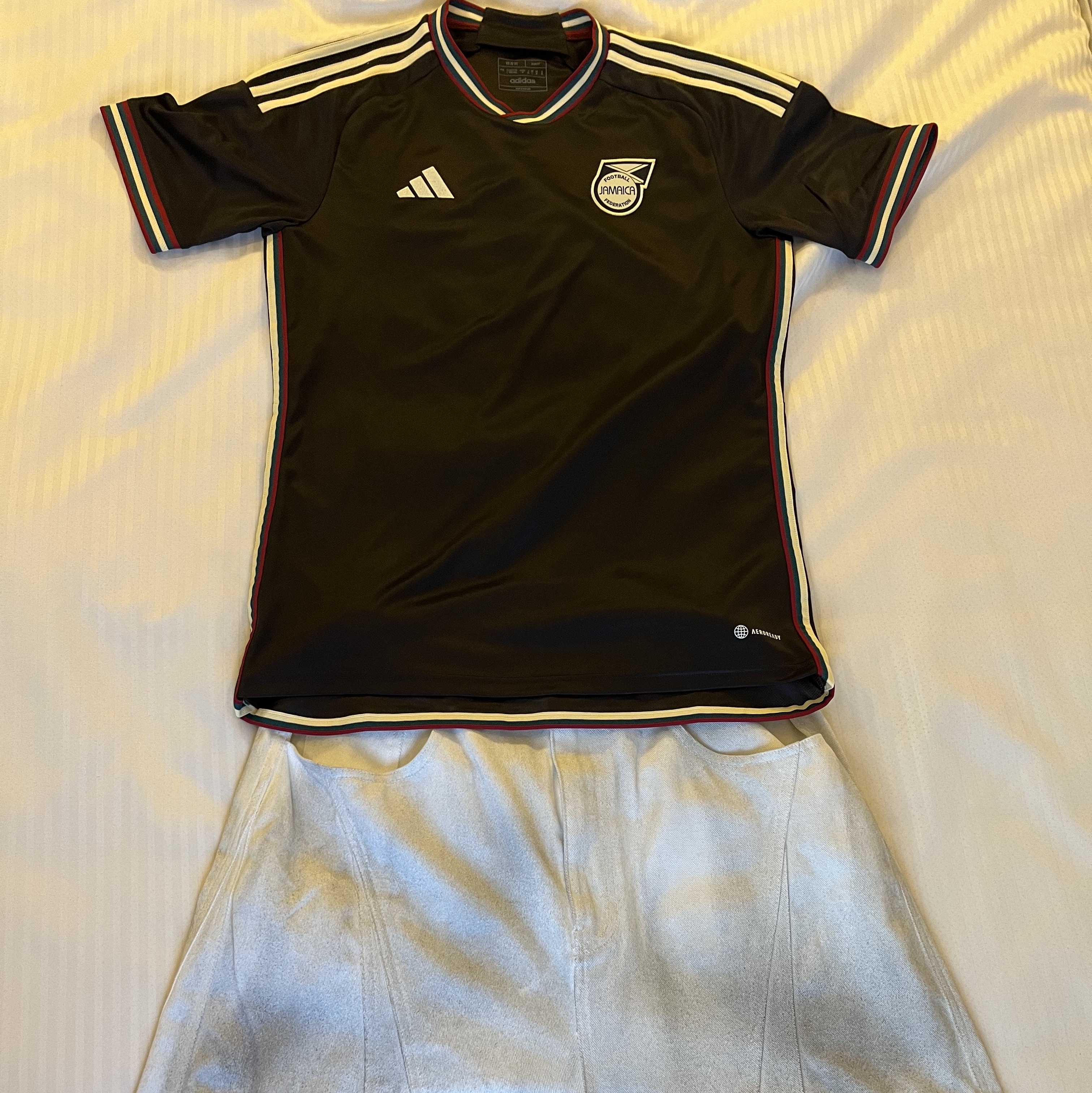 Nike Air Kukini Rattan and Particle Grey, Adidas x Wales Bonner Jamaica 23 Away Jersey Night Brown - US Sizing (Non Marking Ver.) 착용 스타일 - 3