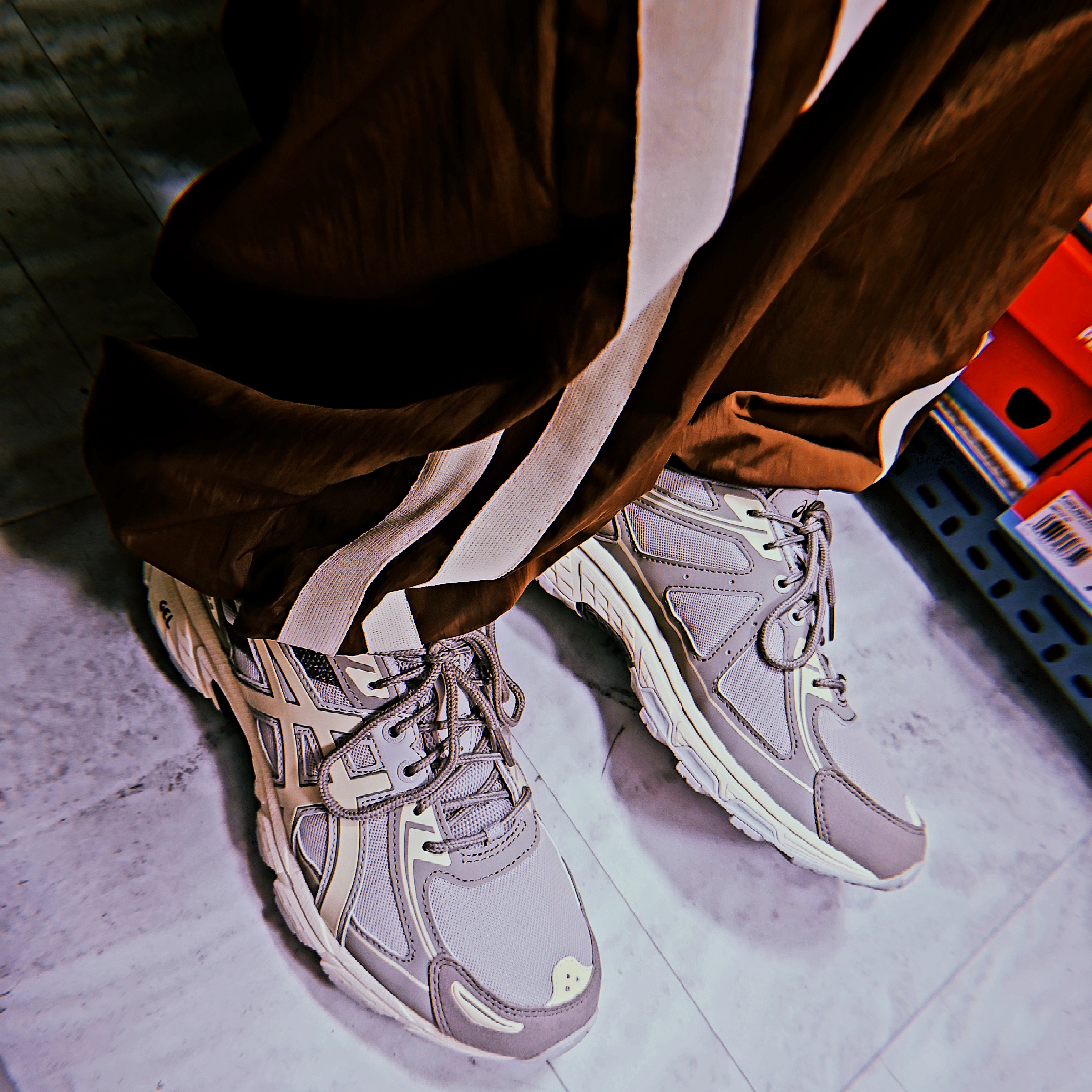 Asics Gel-Venture 6 Vanilla Custard 착용 스타일