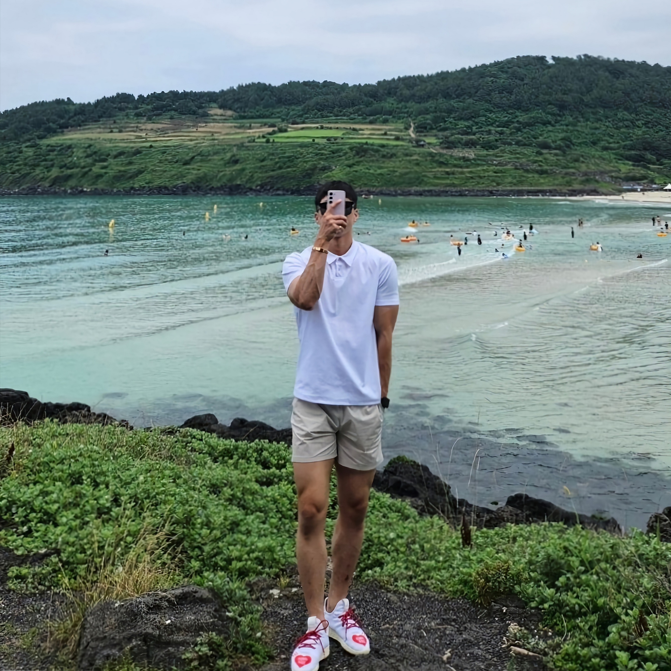 Adidas x Human Made x Pharrell Williams Tennis Hu White Red 착용 스타일