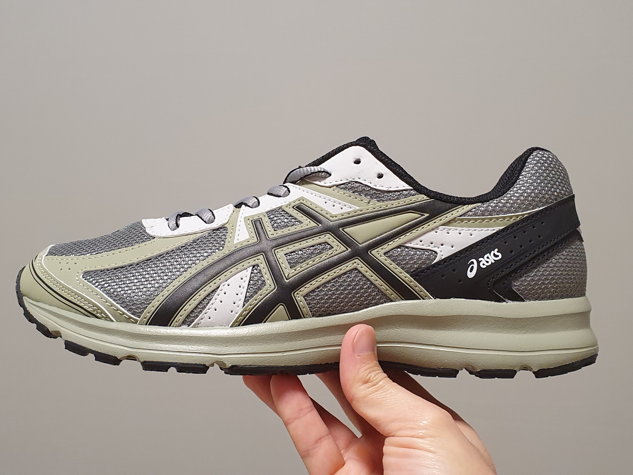 Asics Jog 100 S Sheet Rock - 2E Wide 착용 스타일