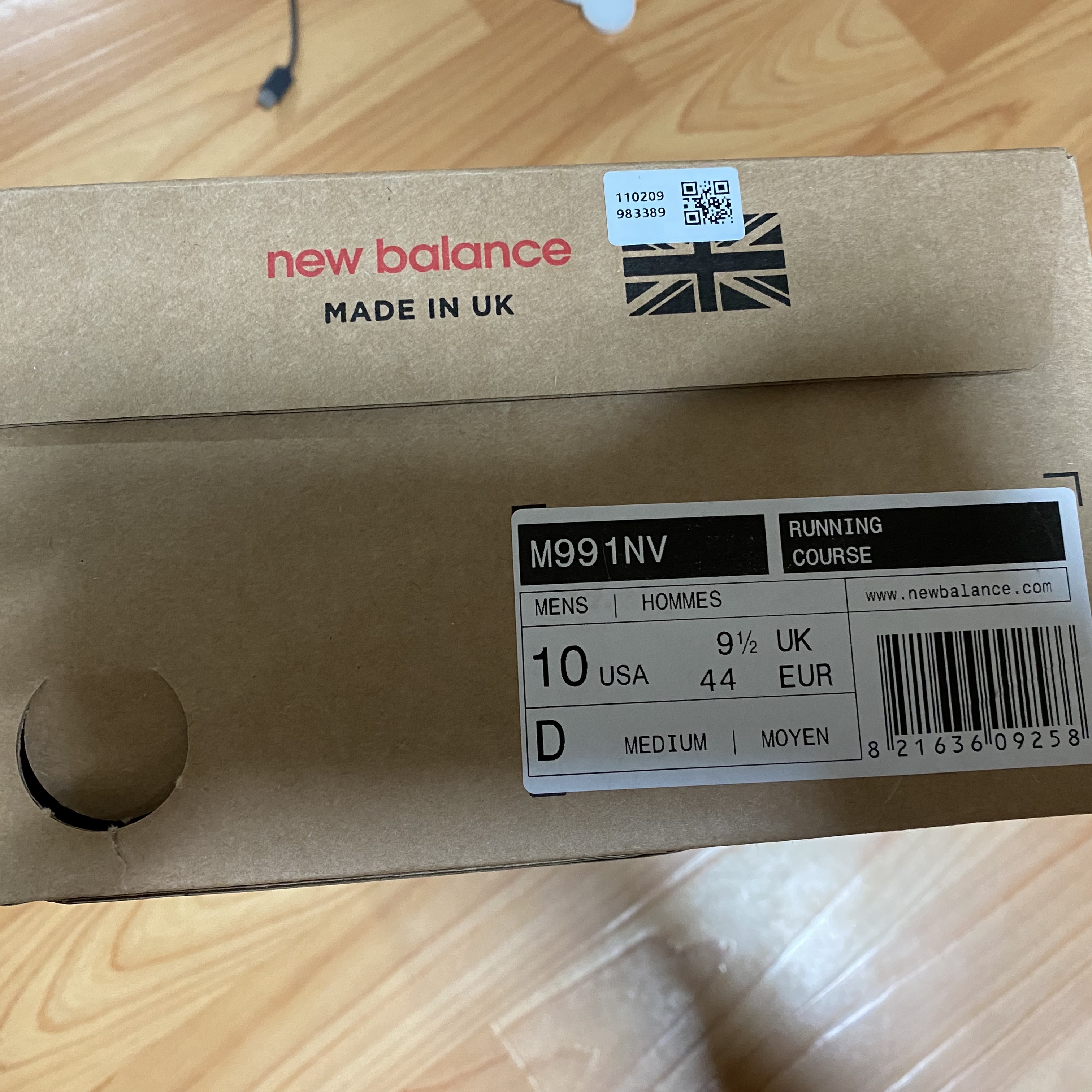 New Balance 991 Made in UK Navy 착용 스타일 - 2