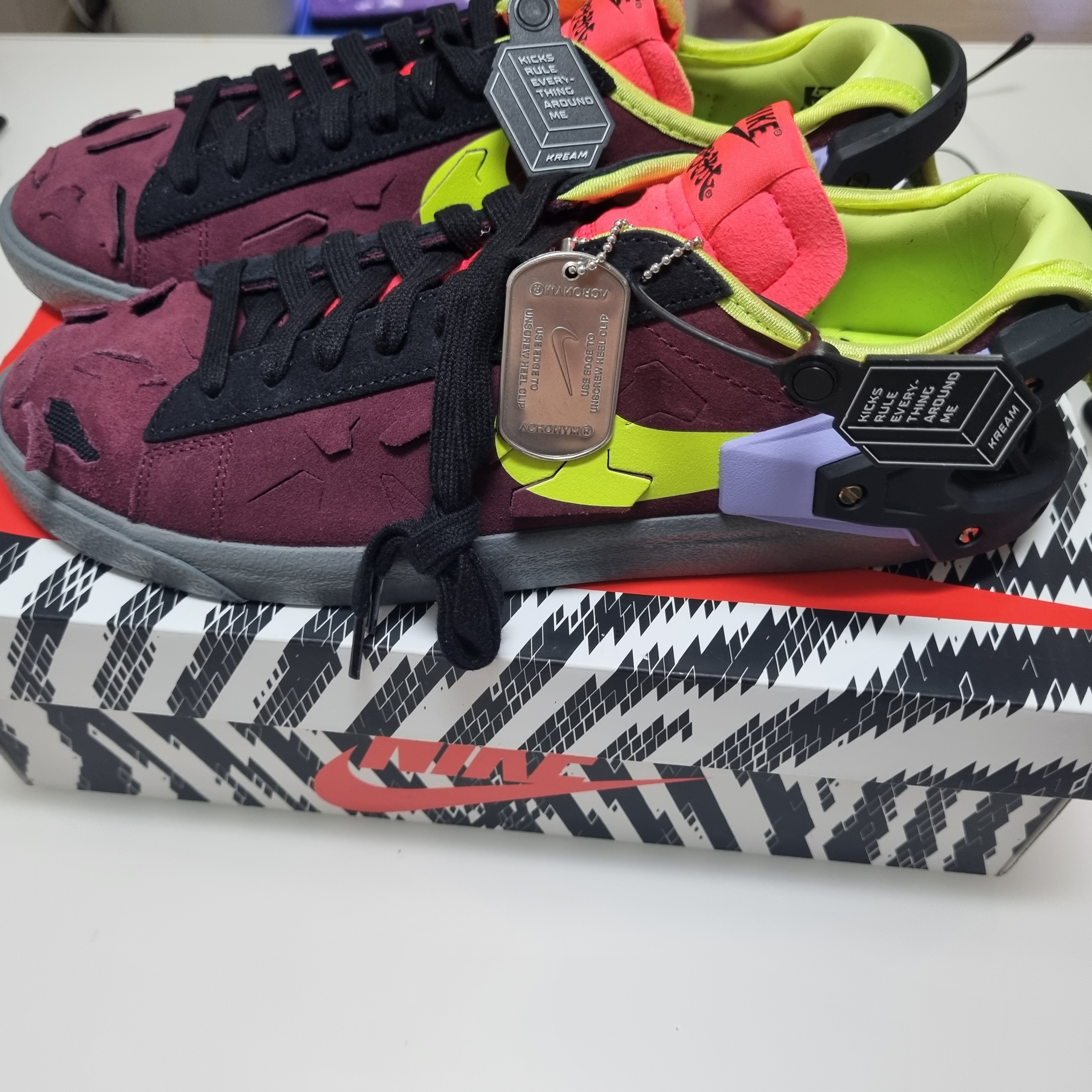 Nike x Acronym Blazer Low Night Maroon 착용 스타일 - 3