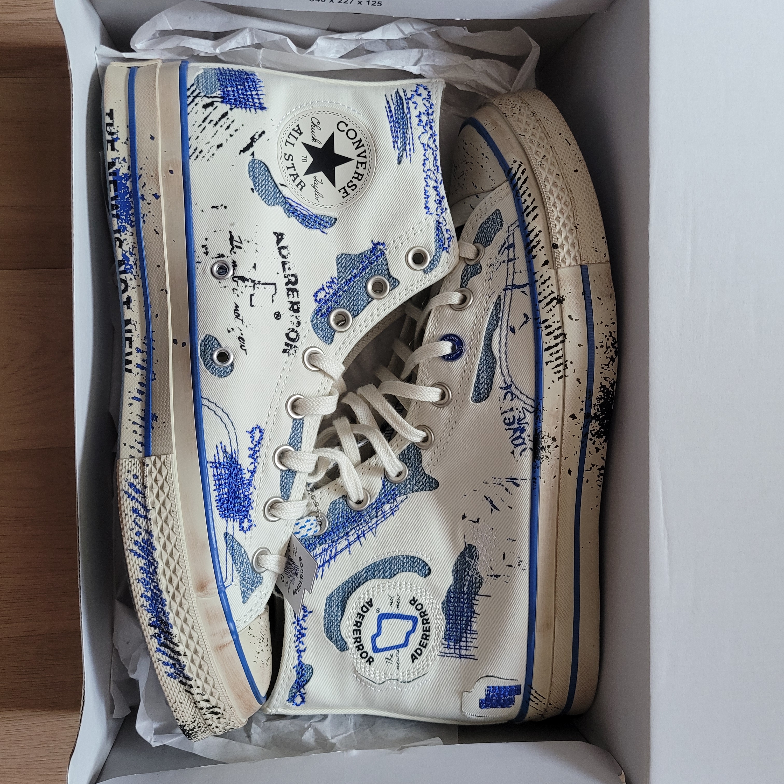 Converse x Ader Error Chuck 70 High White 착용 스타일 - 4