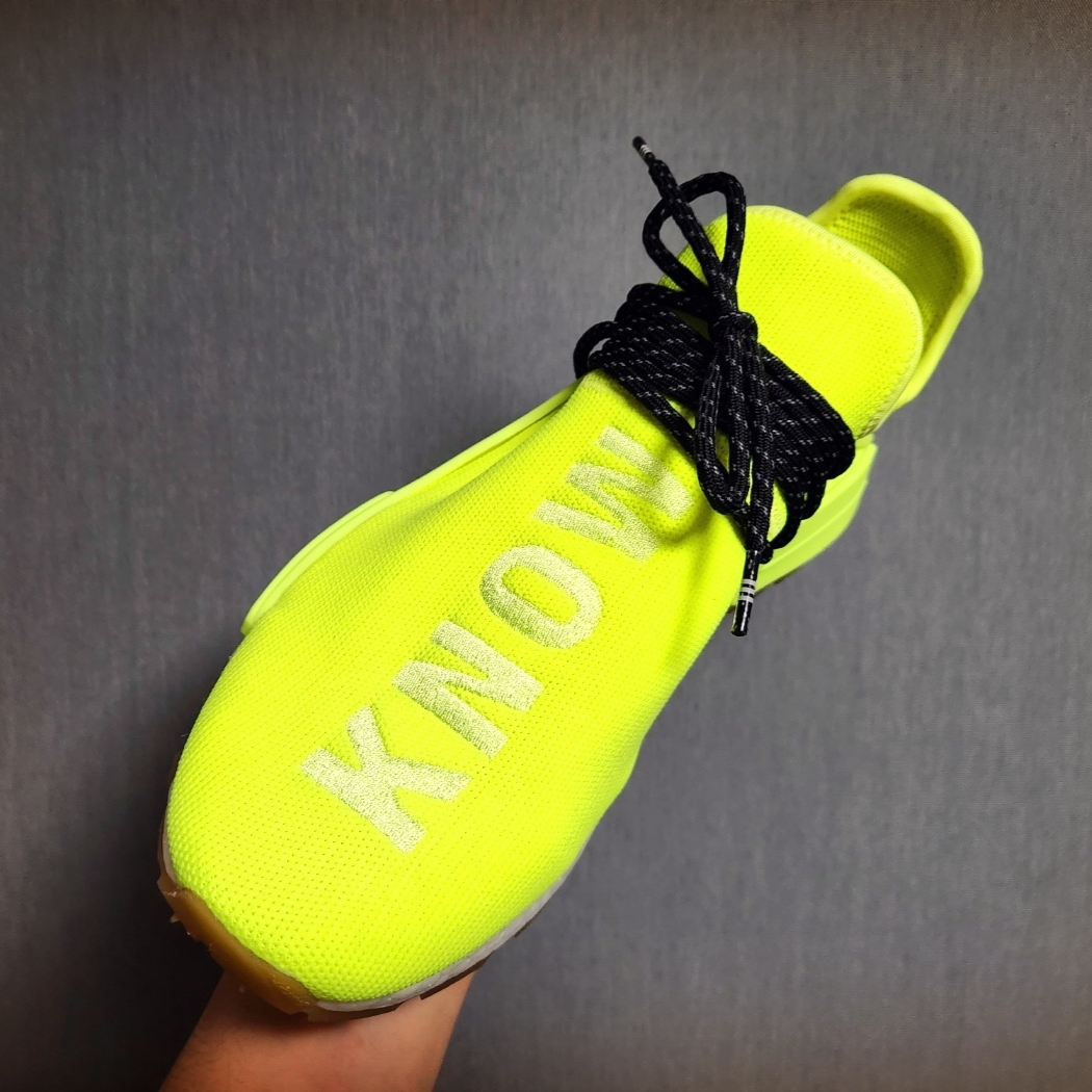 Adidas x Pharrell Williams Hu NMD Trail Now Is Her Time Solar Yellow 착용 스타일 - 2