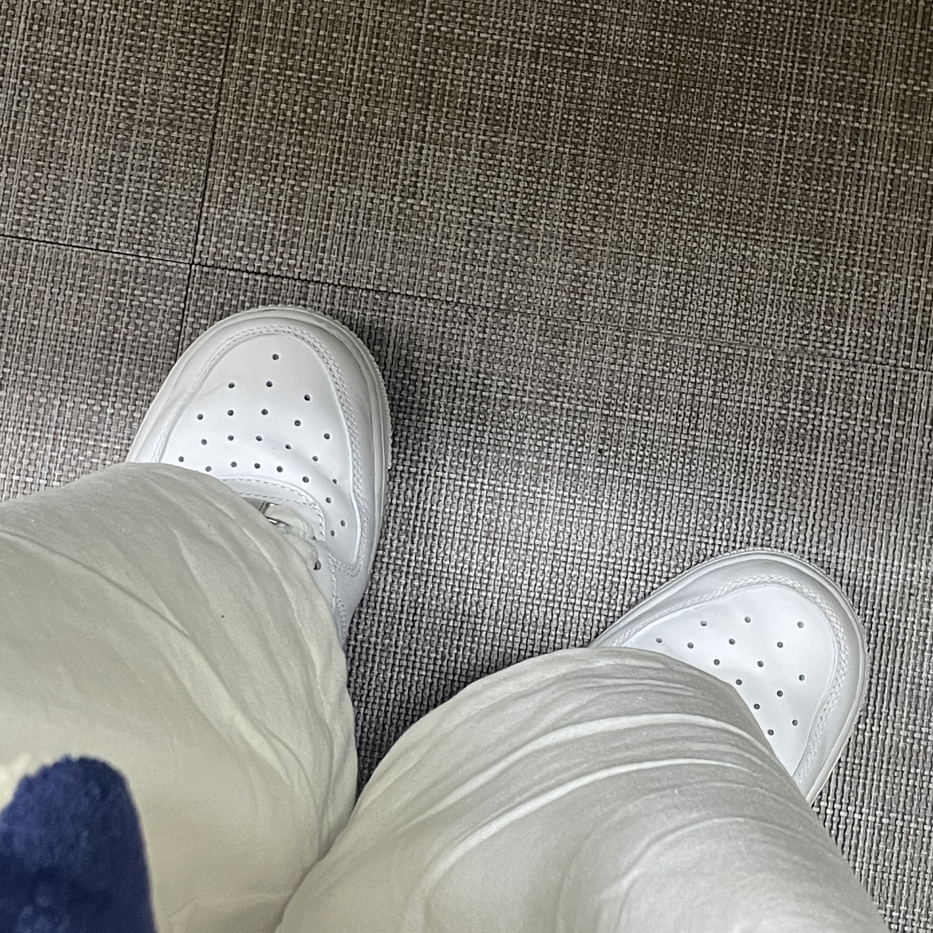 (W) Nike Air Force 1 '07 Low White 착용 스타일