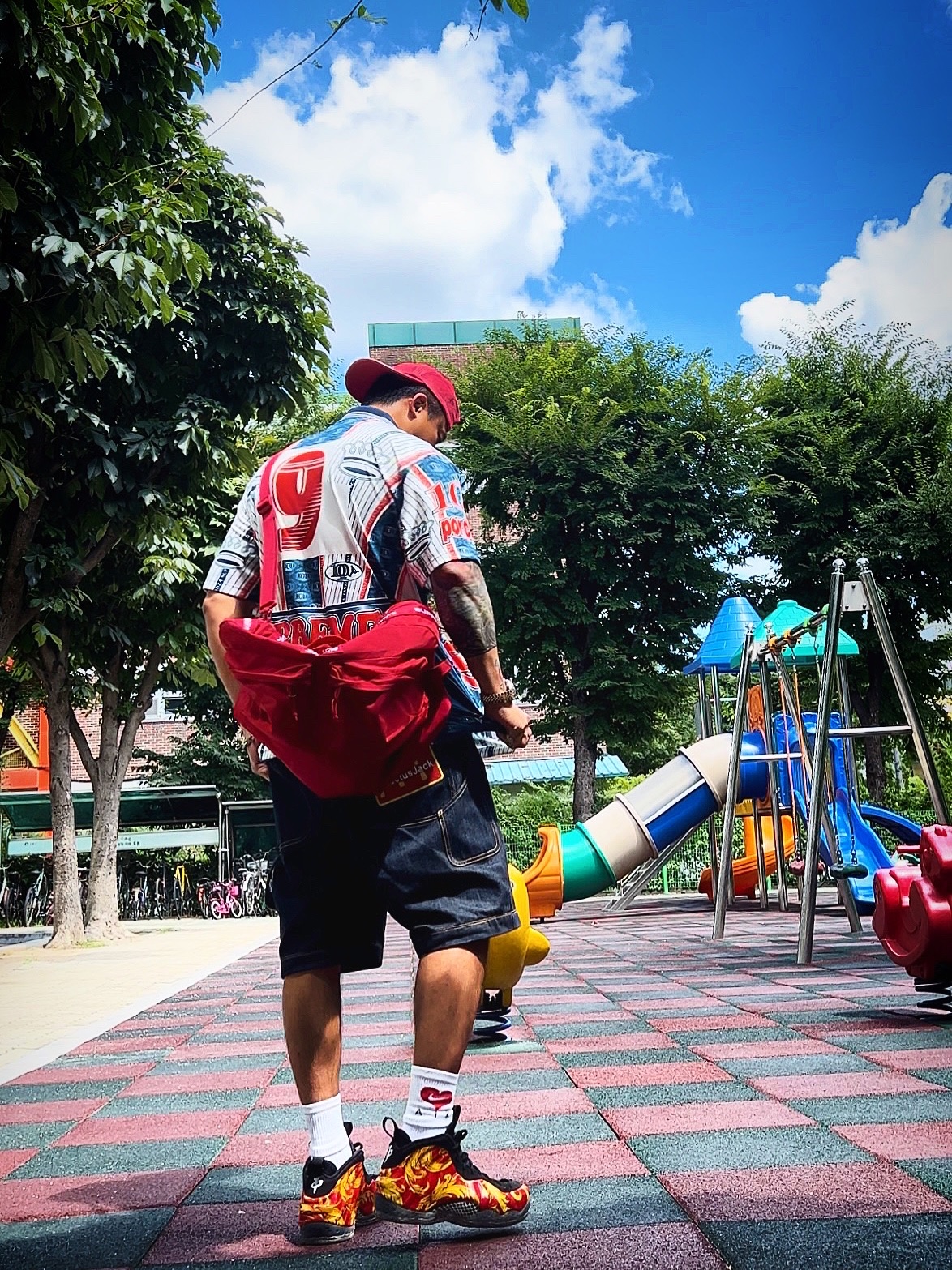 Supreme Pigment Canvas S Logo 6-Panel Red - 23SS, Nike x Supreme Air Foamposite One Red 착용 스타일 - 1